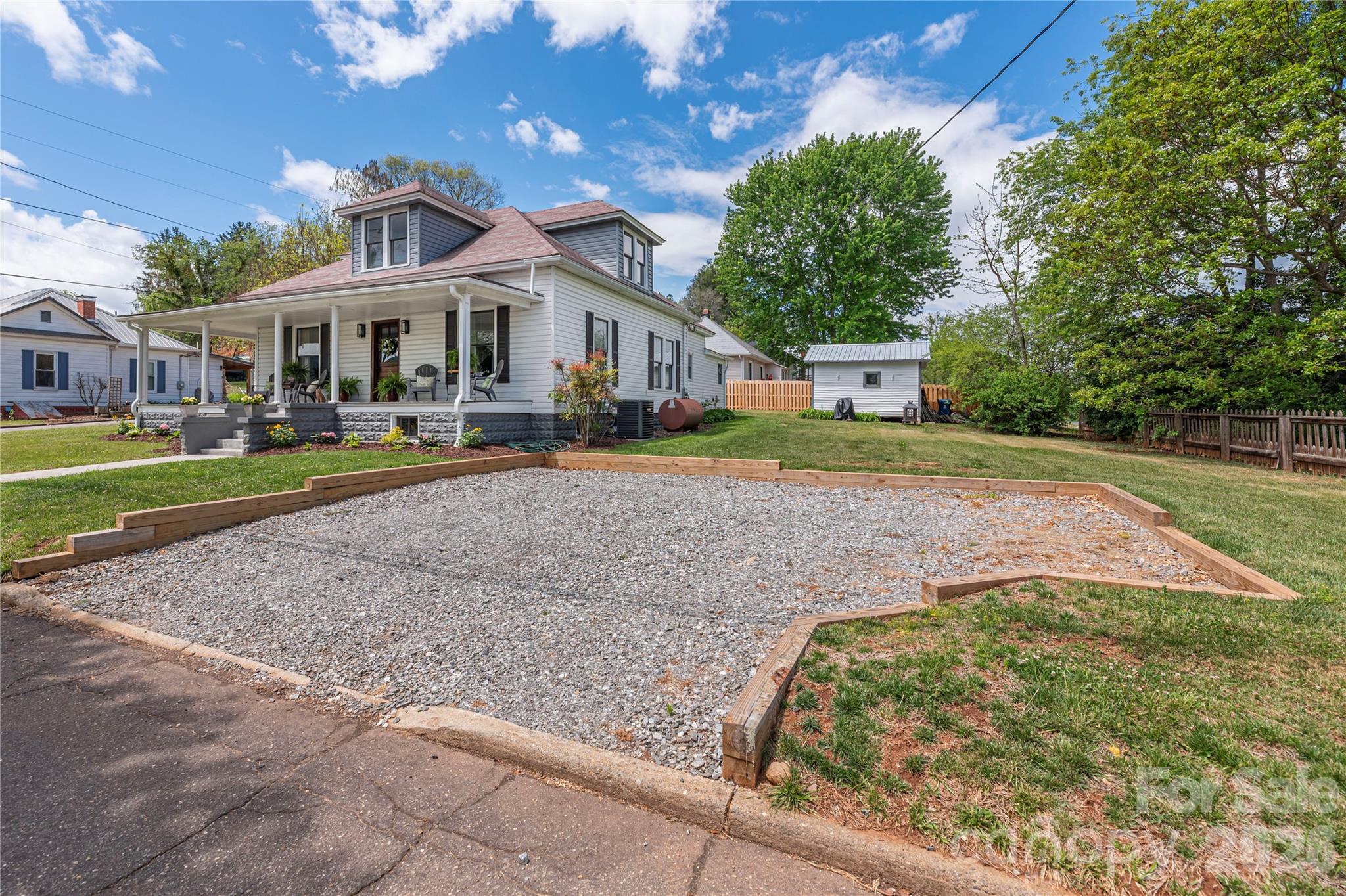 163 Pharr Street — Canton