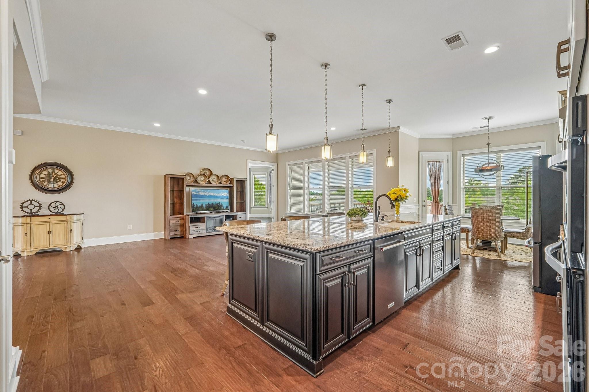 14503 Crest Court — Charlotte