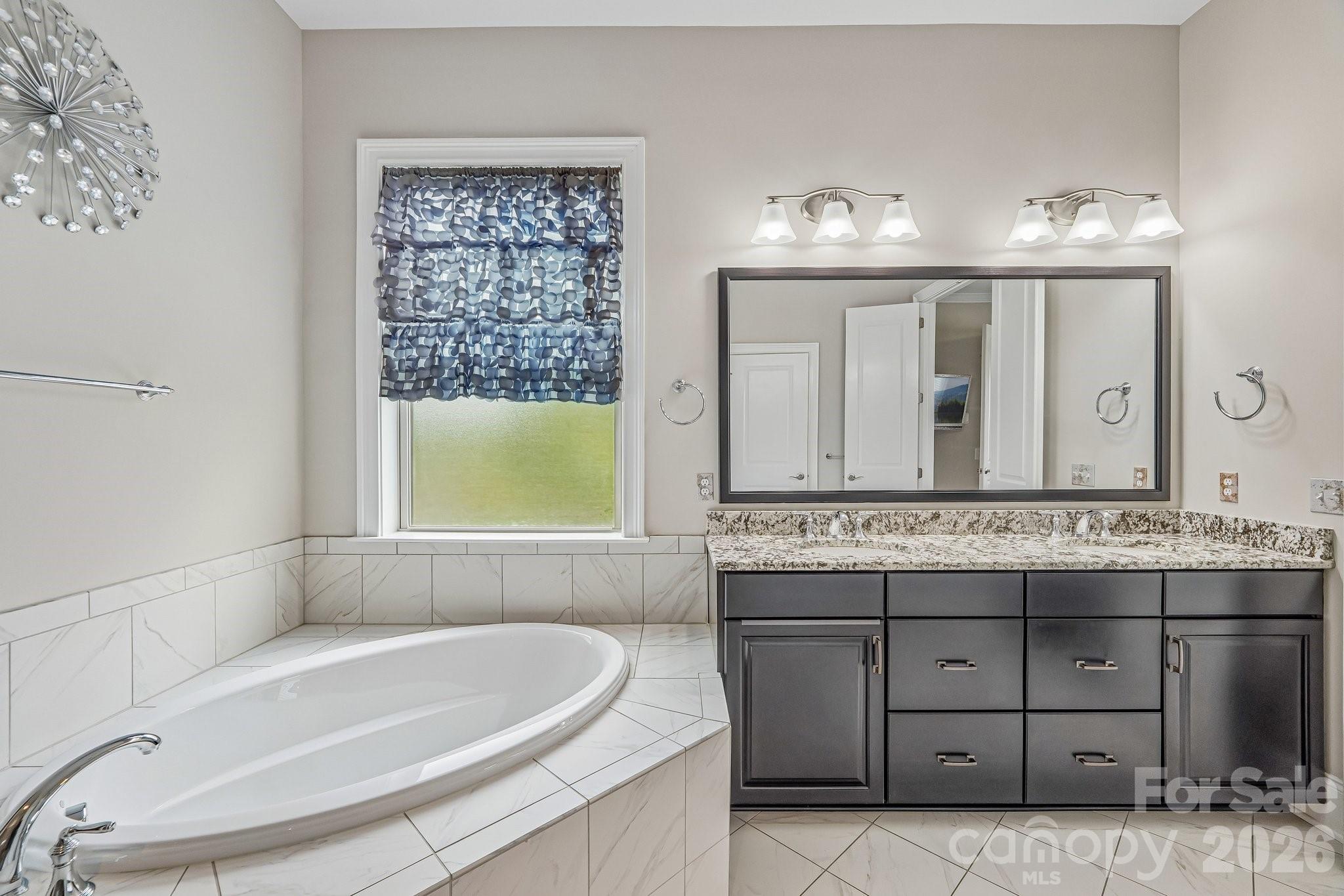 14503 Crest Court — Charlotte