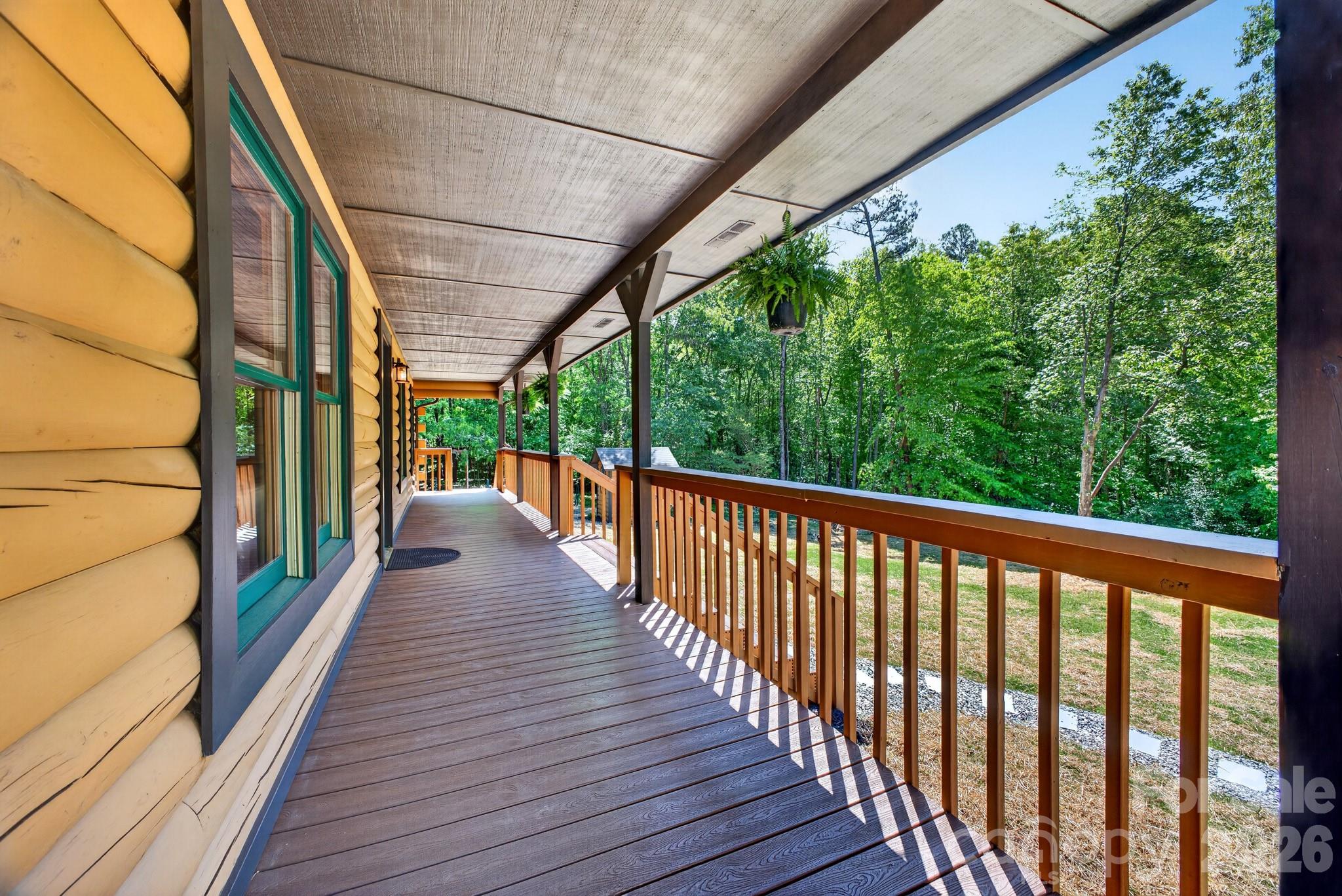 443 Cascades Parkway — Nebo