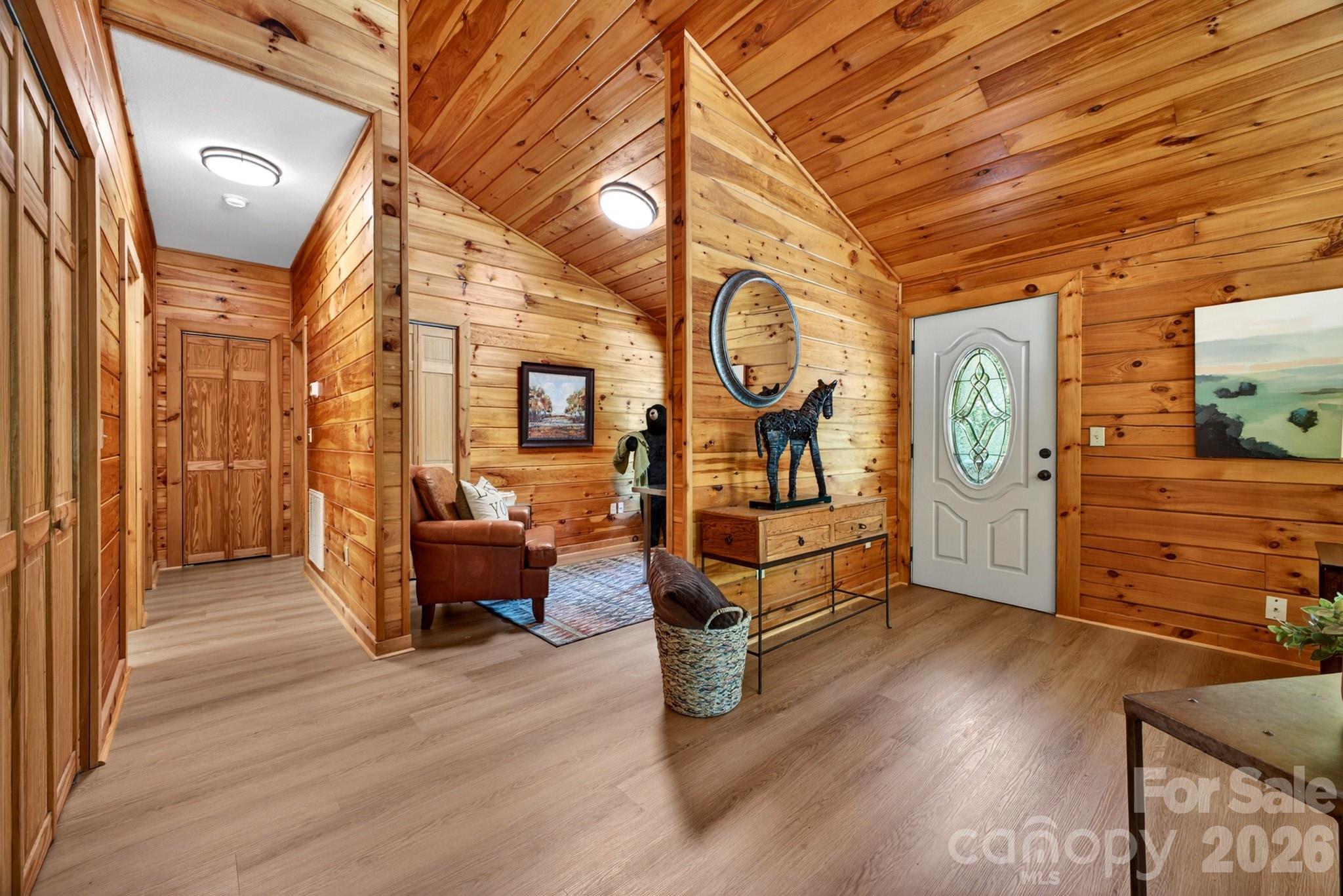 443 Cascades Parkway — Nebo