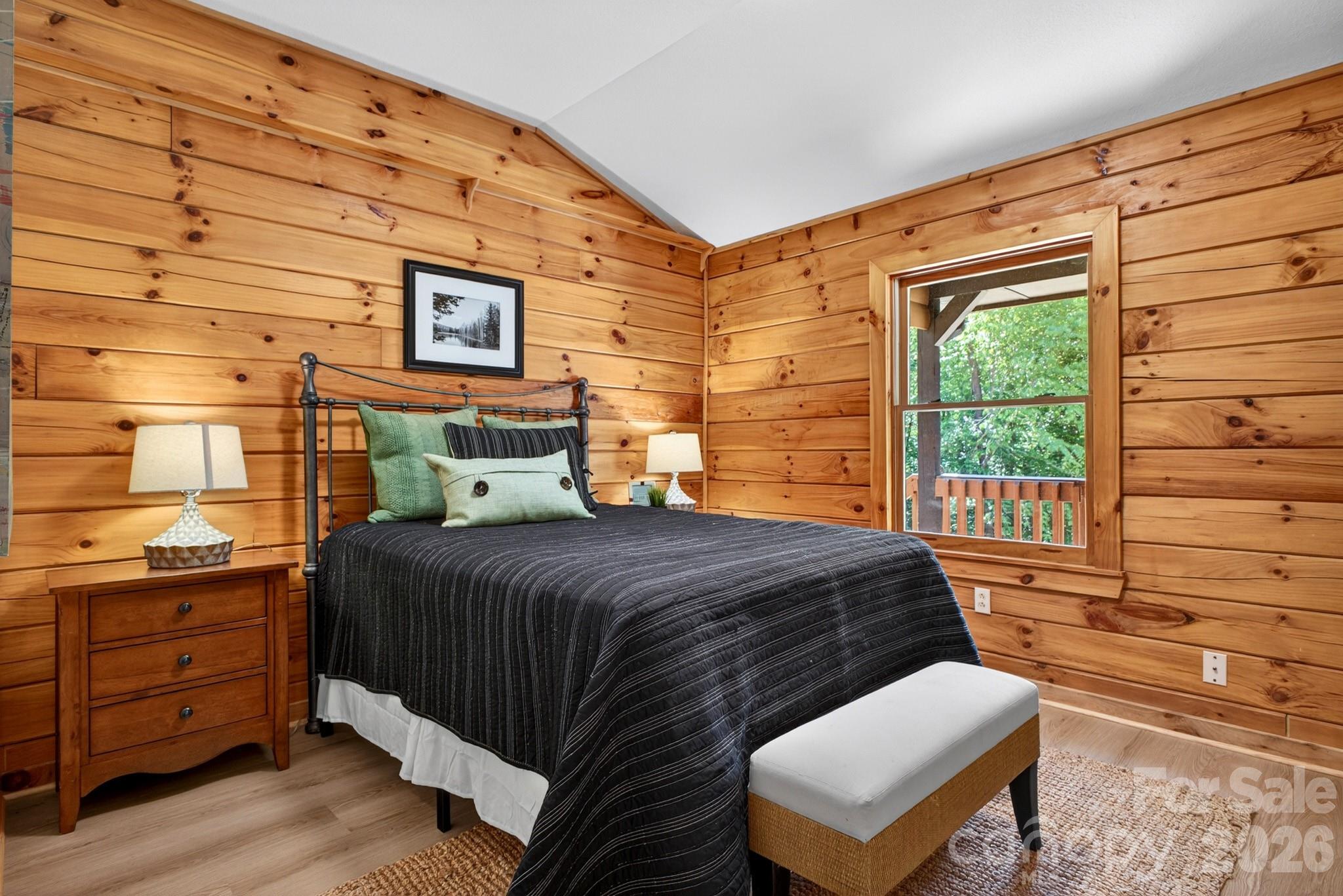 443 Cascades Parkway — Nebo