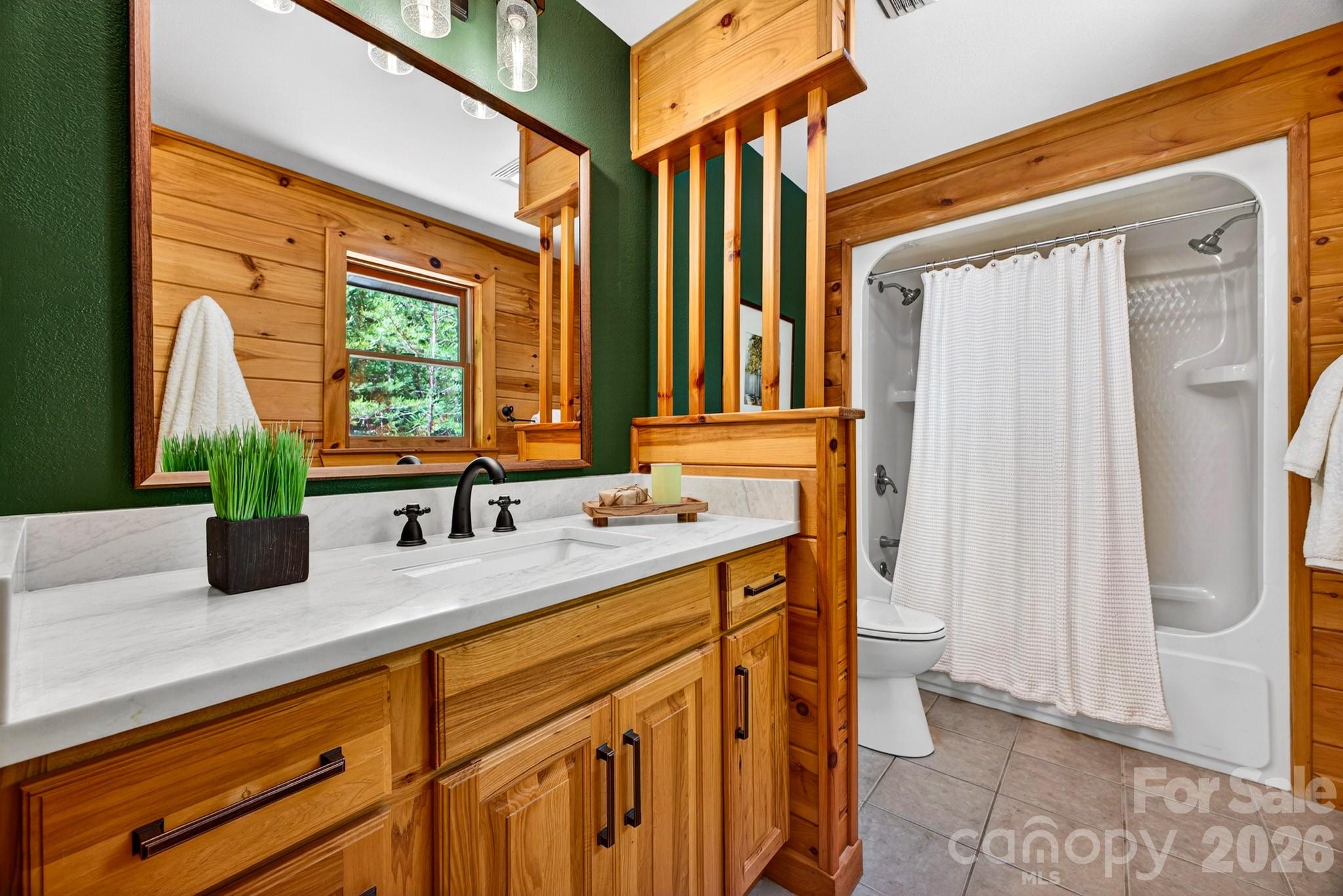 443 Cascades Parkway — Nebo