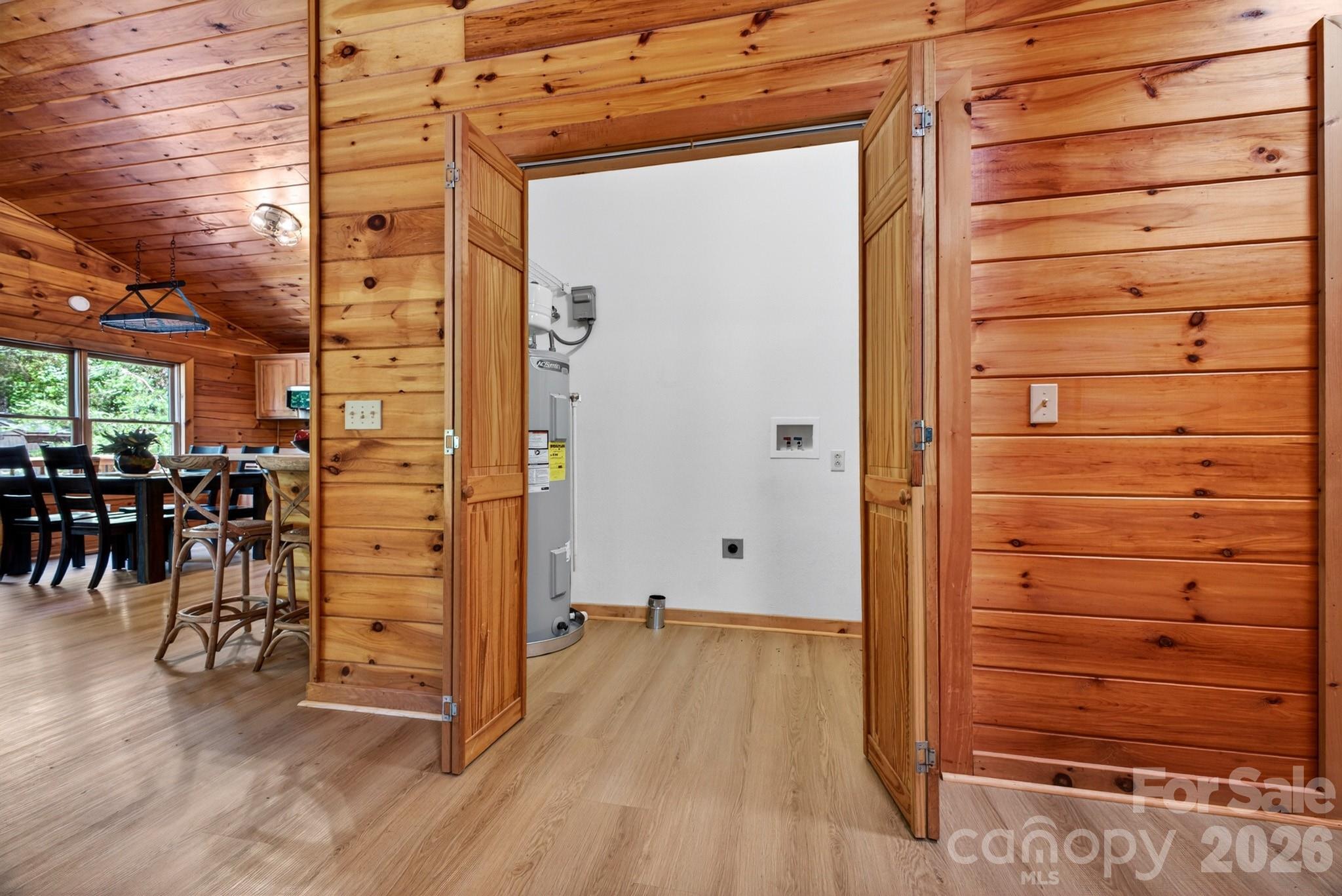 443 Cascades Parkway — Nebo