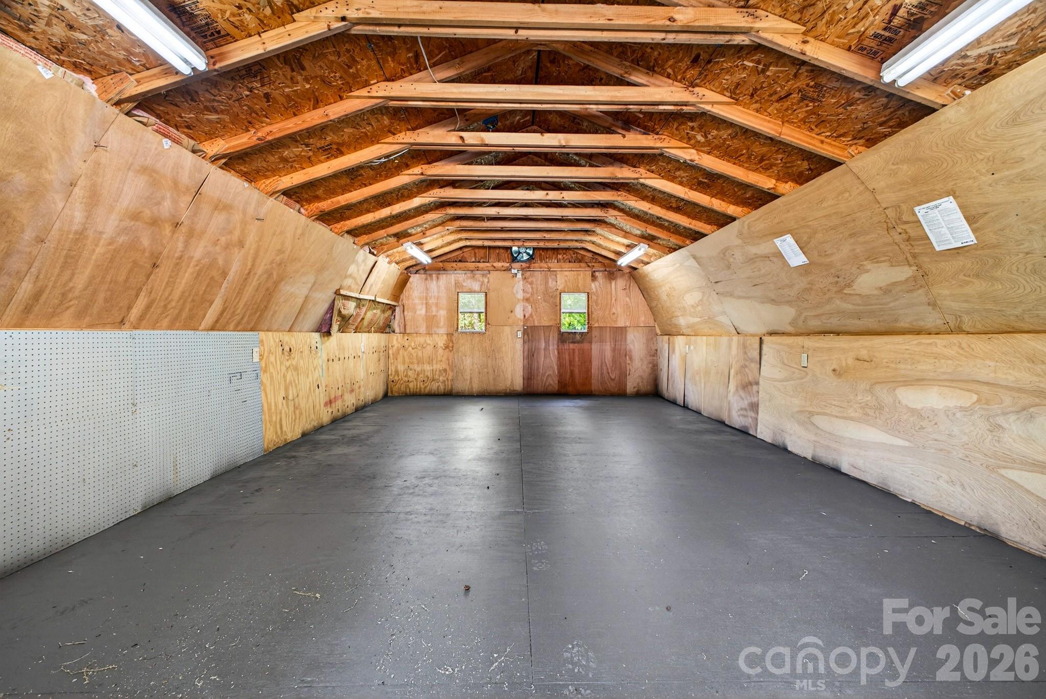 443 Cascades Parkway — Nebo