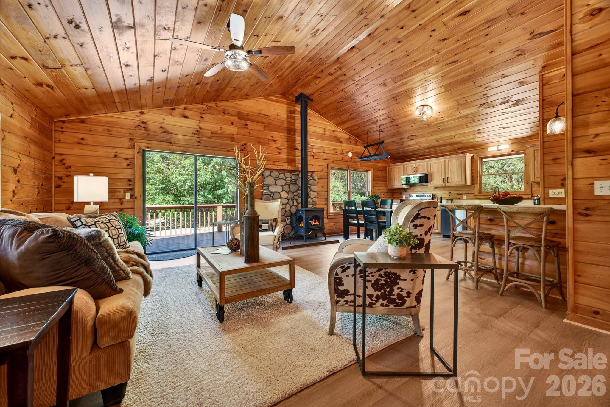 443 Cascades Parkway — Nebo