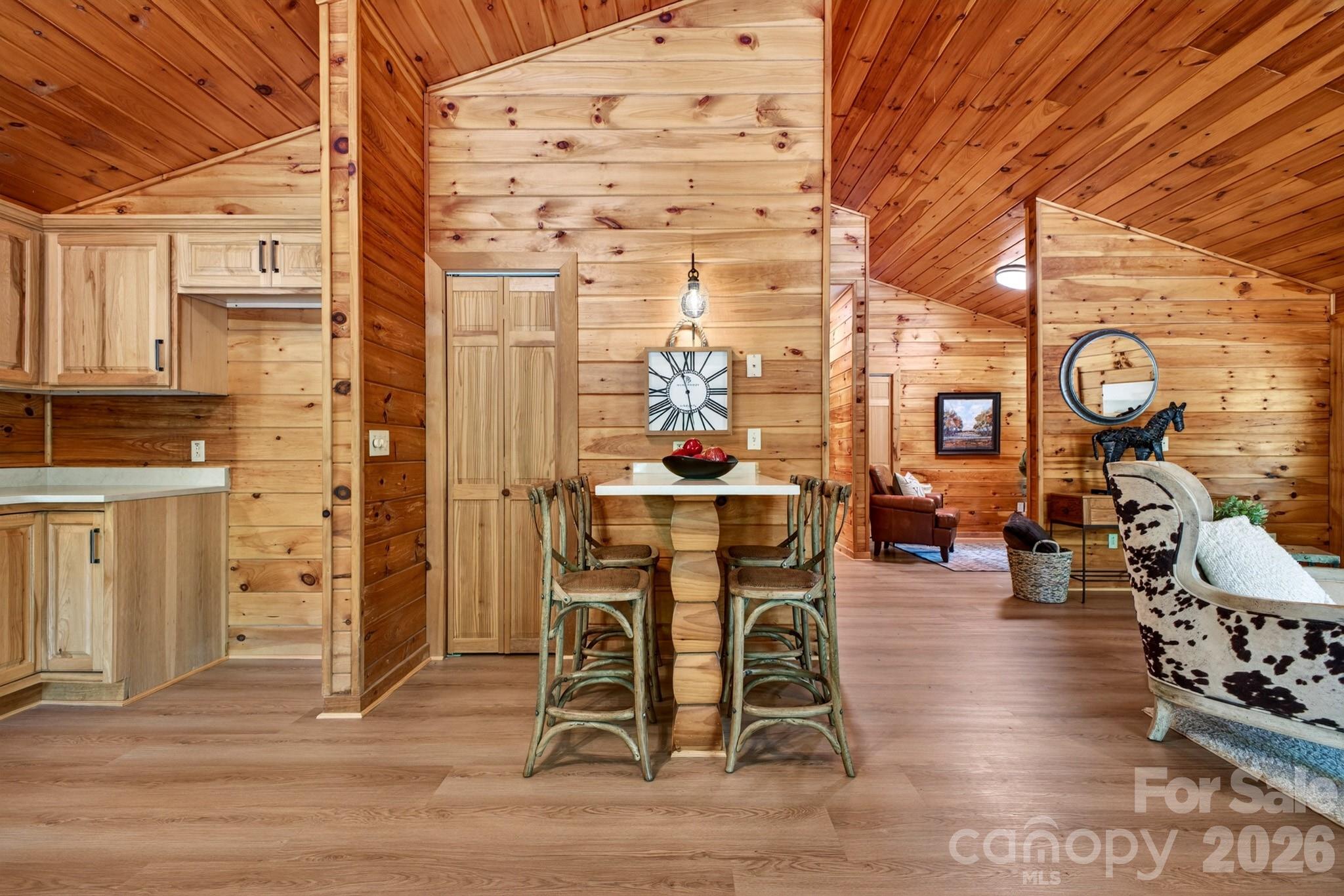 443 Cascades Parkway — Nebo
