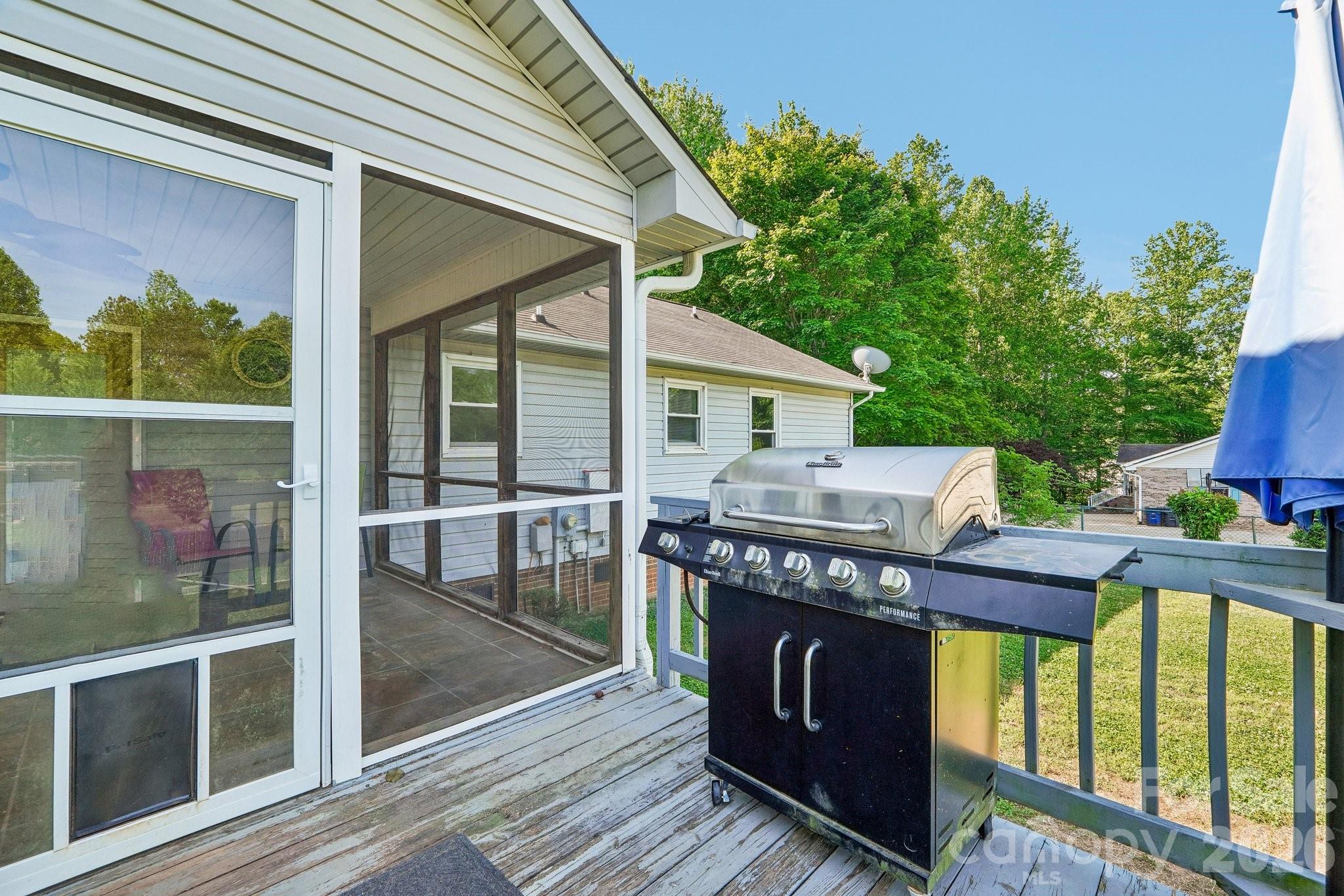 128 Levo Drive — Troutman