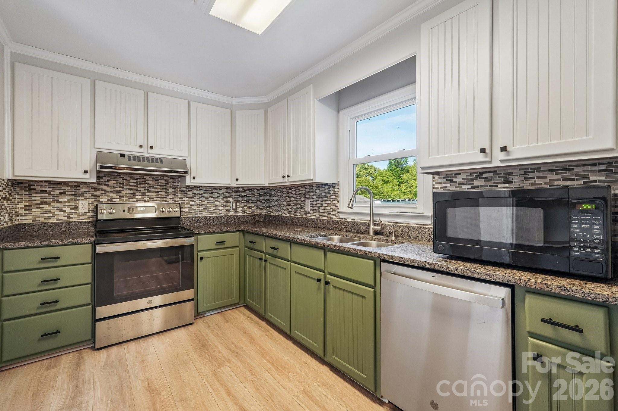 128 Levo Drive — Troutman