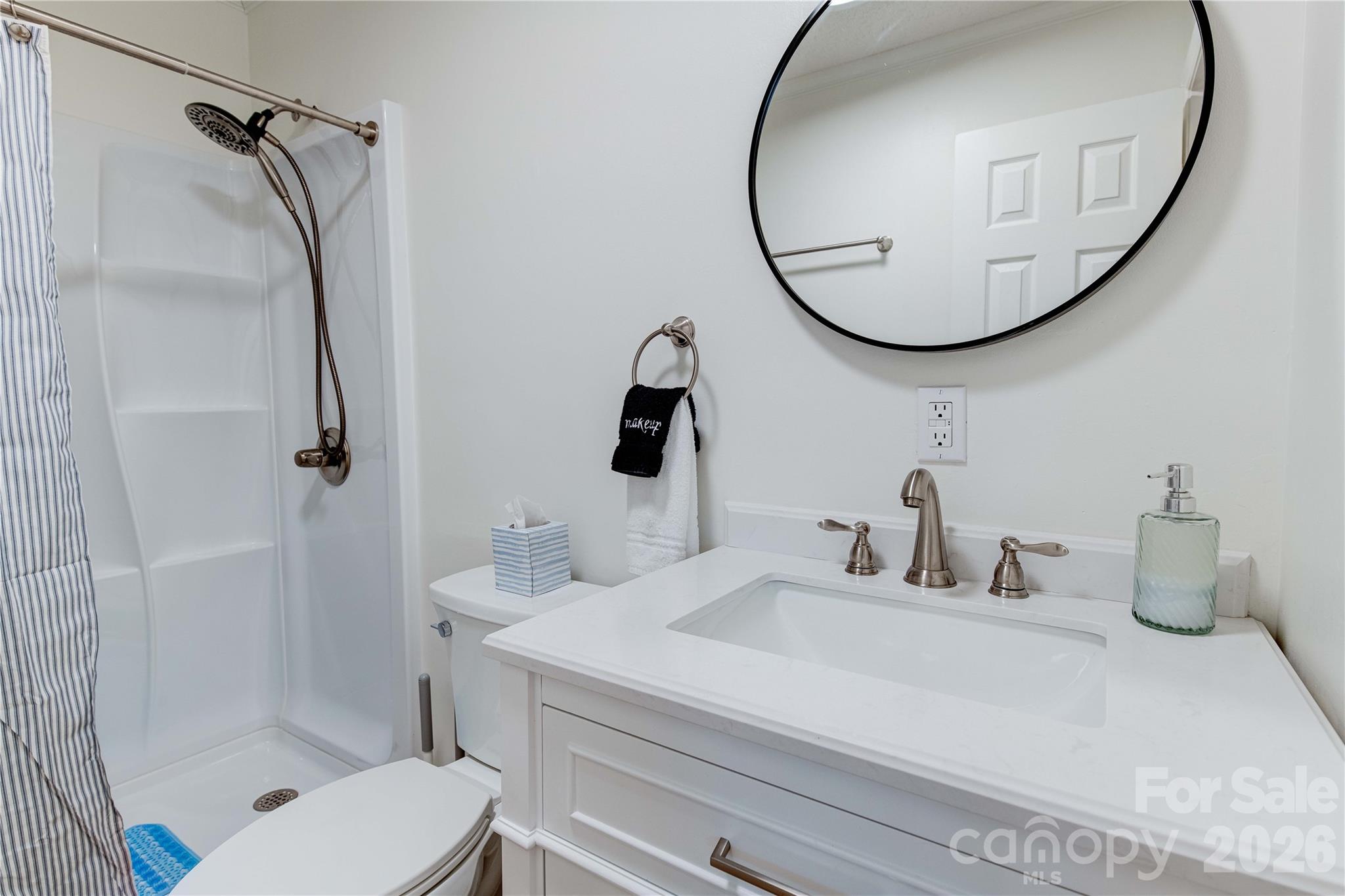 208 Altamahaw Avenue — Black Mountain