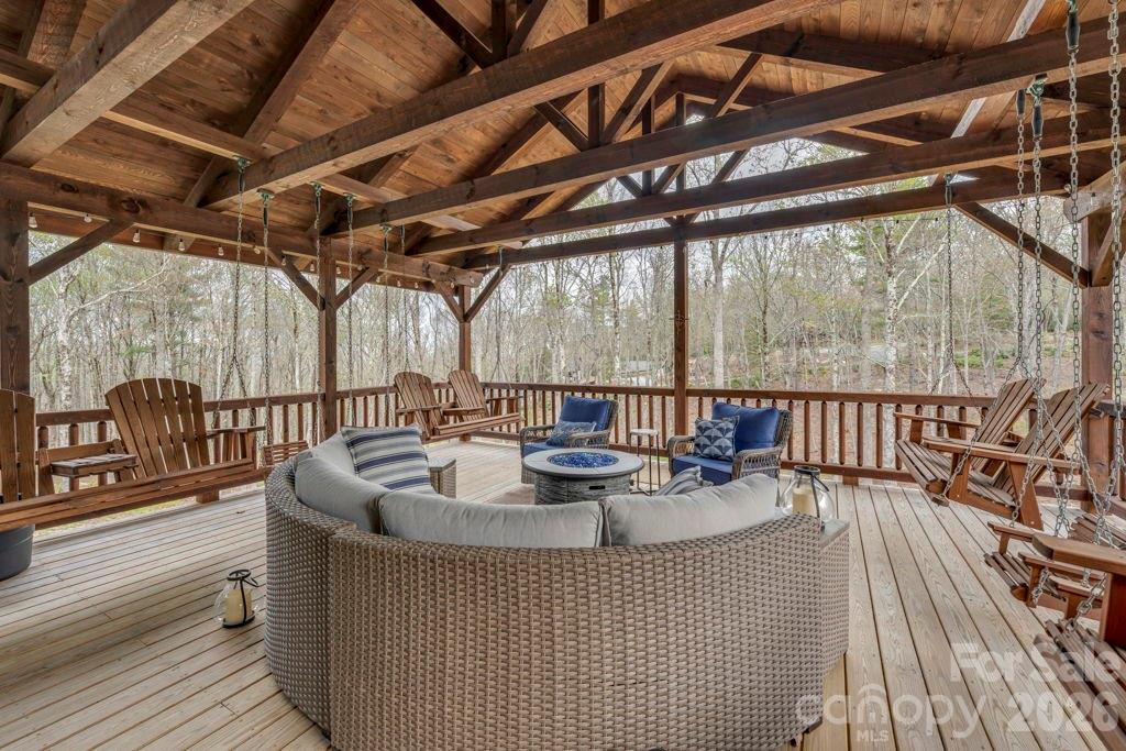 811 Linhigh Drive — Newland