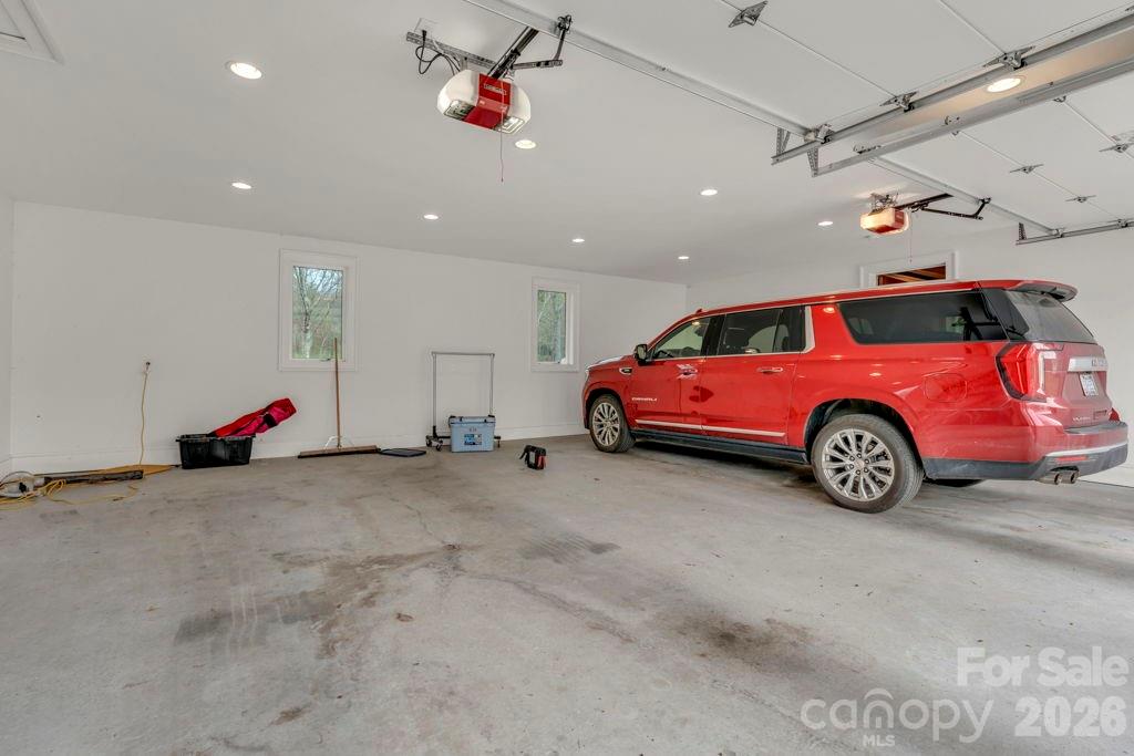 811 Linhigh Drive — Newland