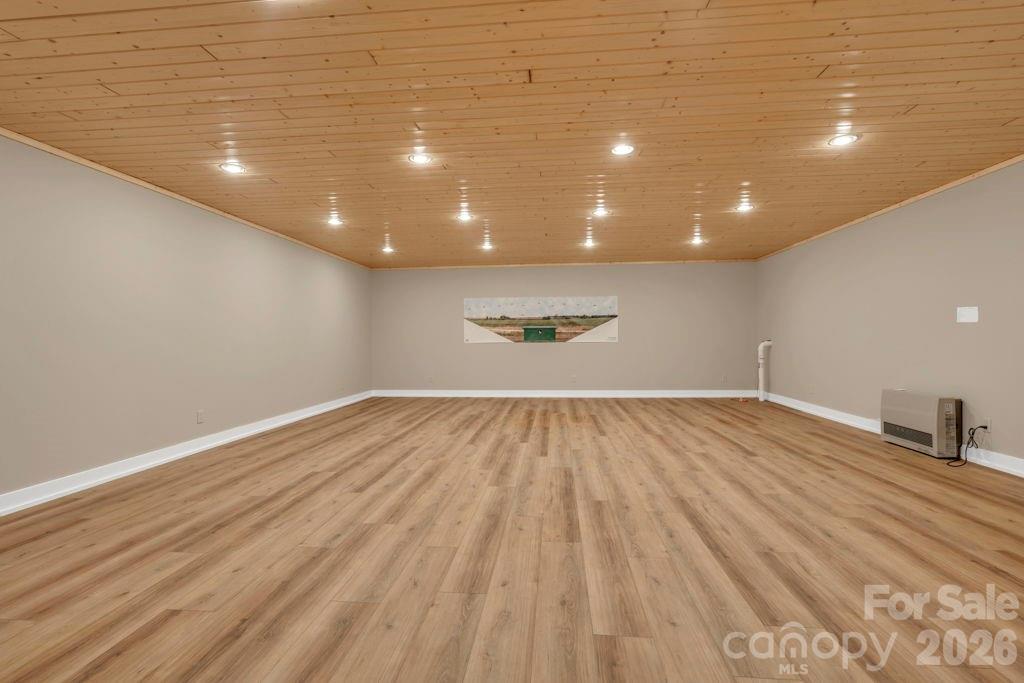 811 Linhigh Drive — Newland