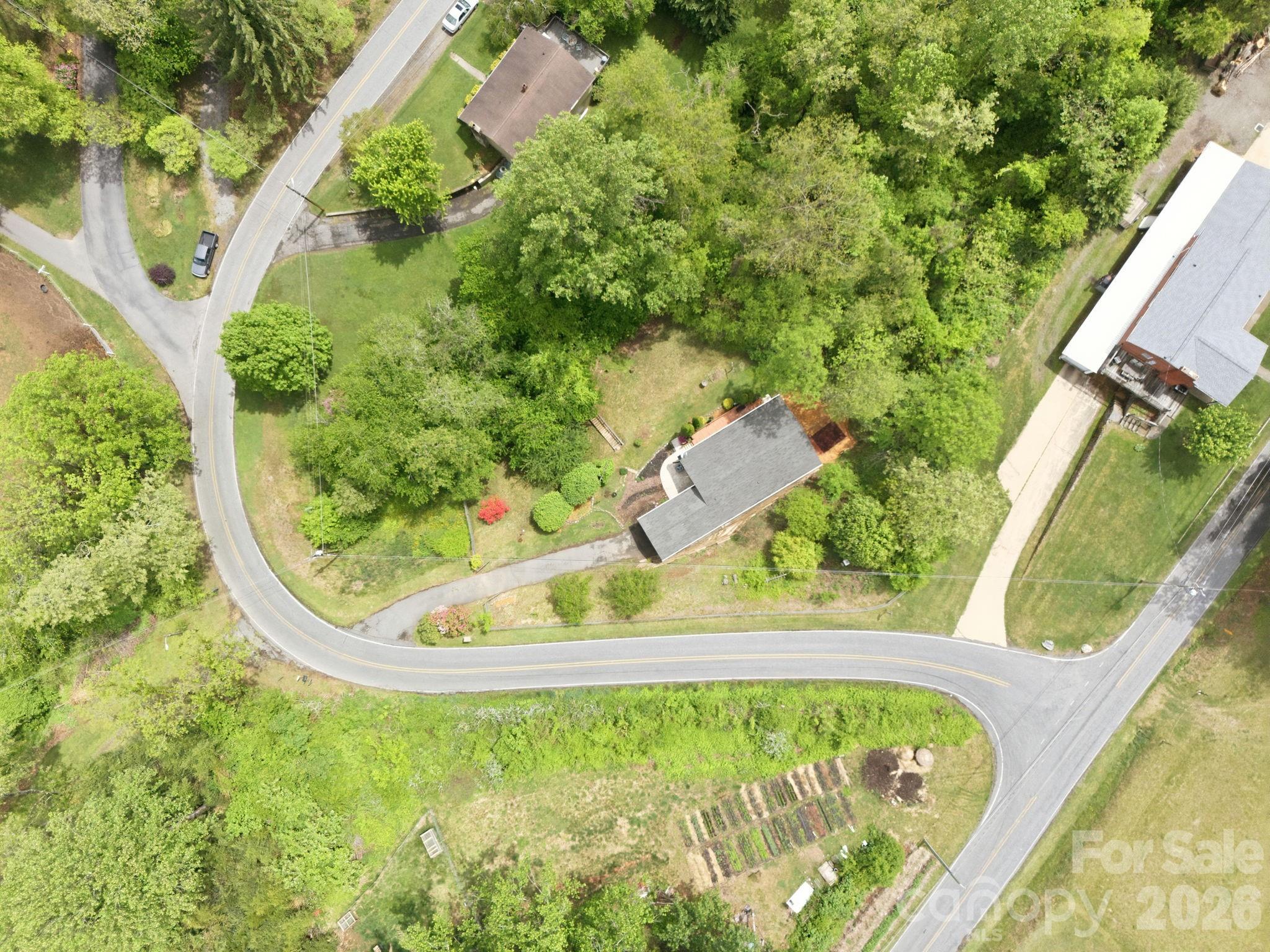 959 Oakmont Drive — Canton