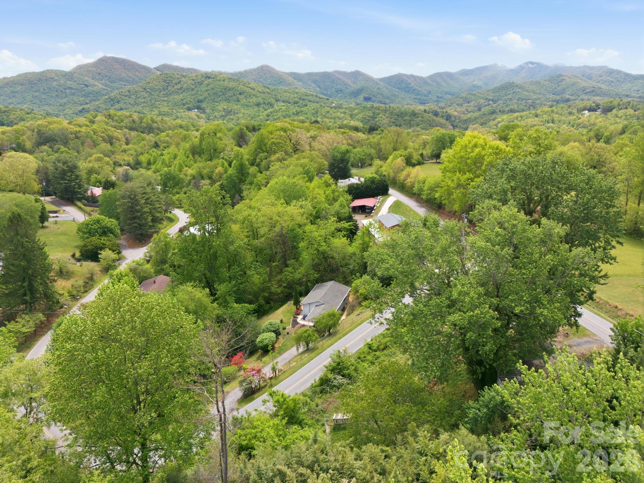 959 Oakmont Drive — Canton