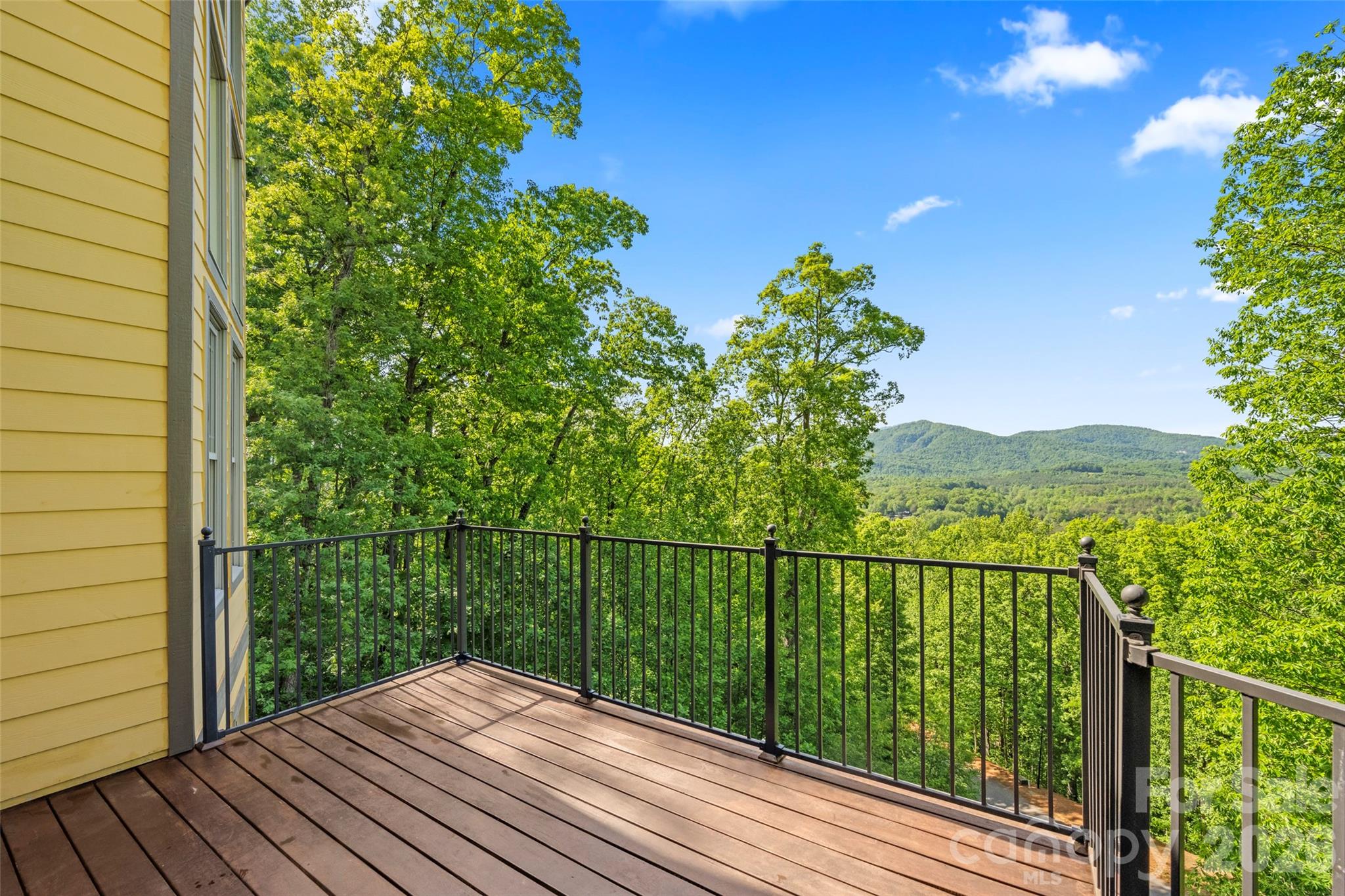 556 High Pines Loop — Lake Lure