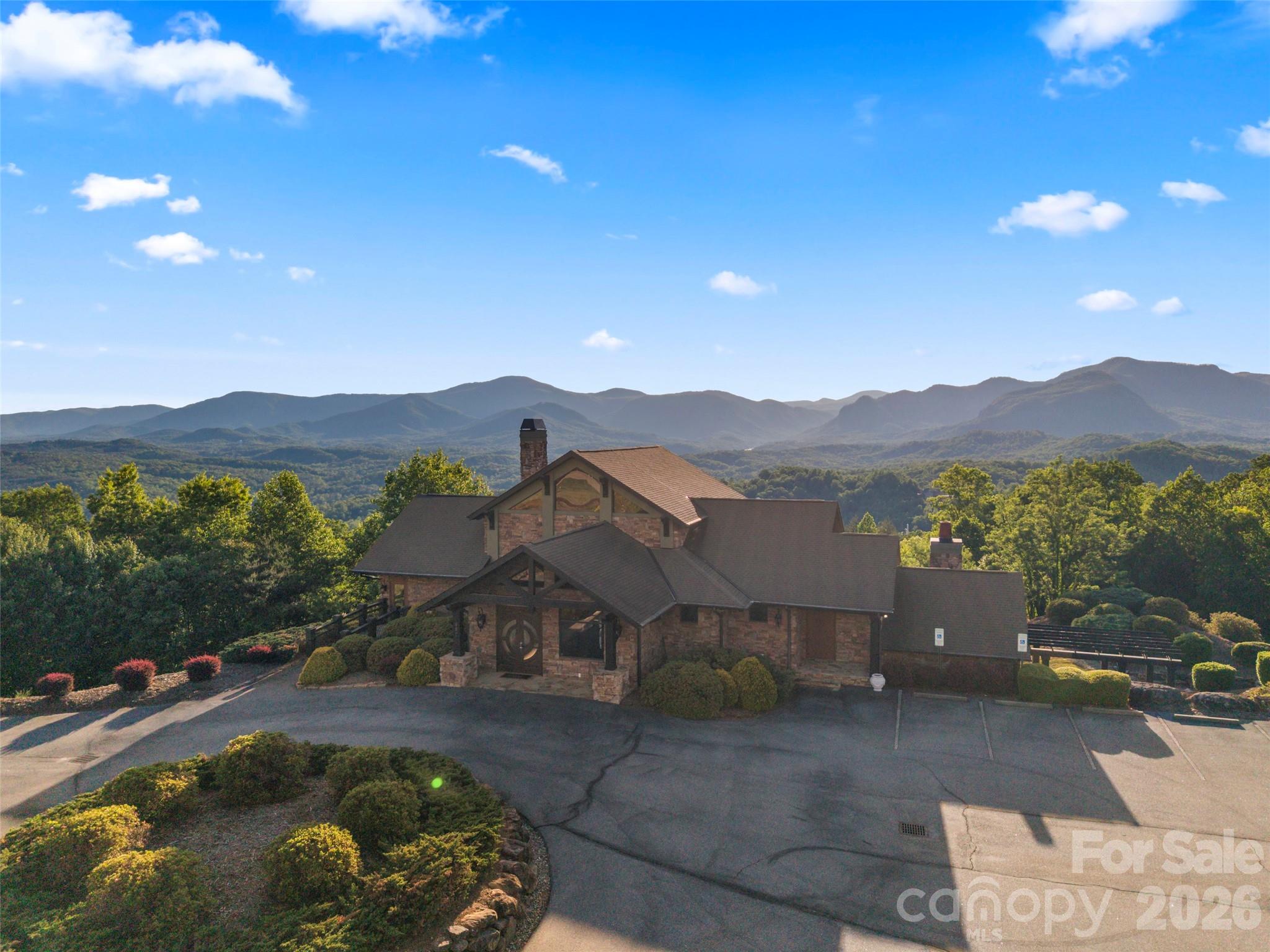 556 High Pines Loop — Lake Lure