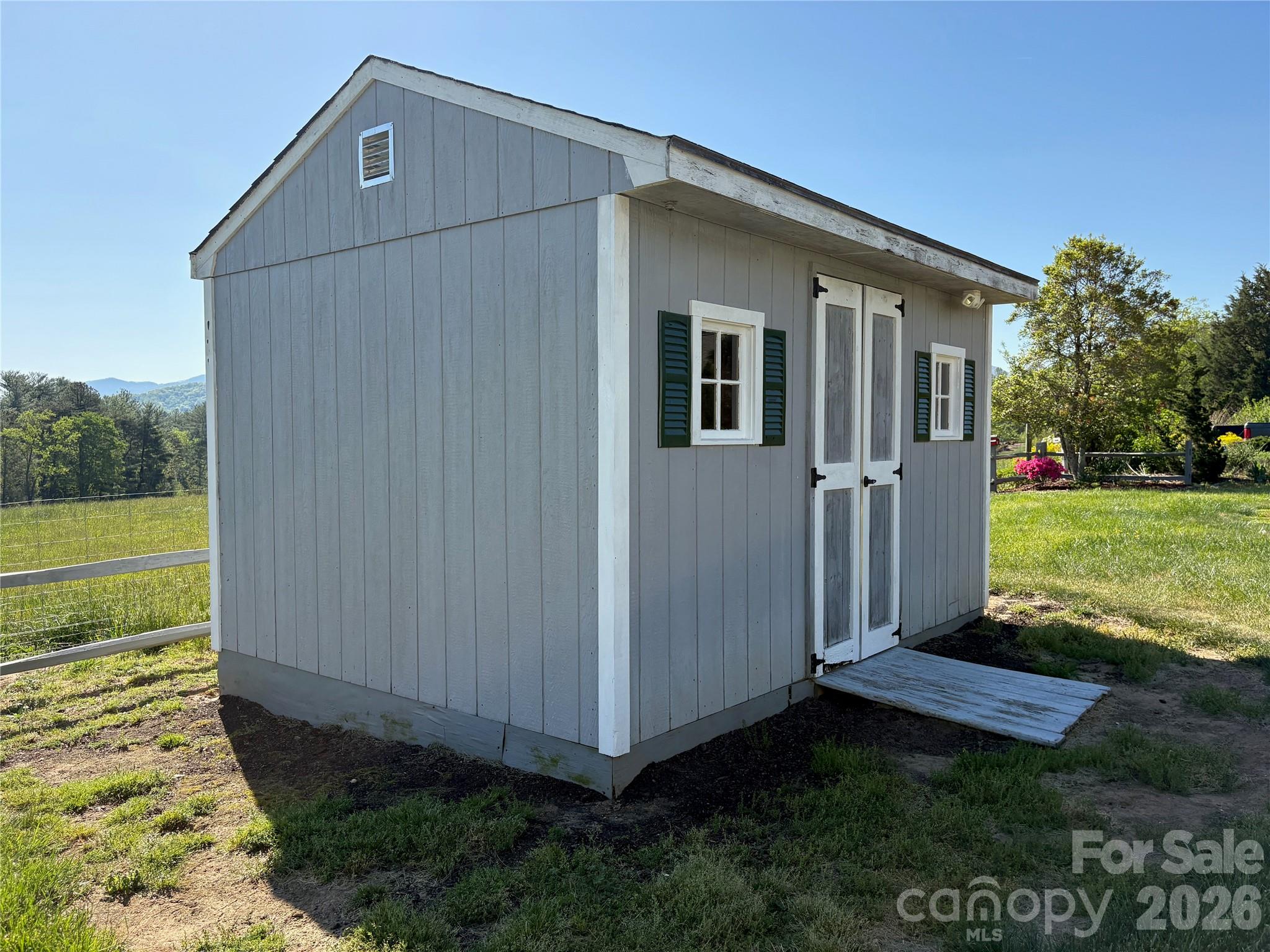 377 Upper Grassy Branch Road — Asheville