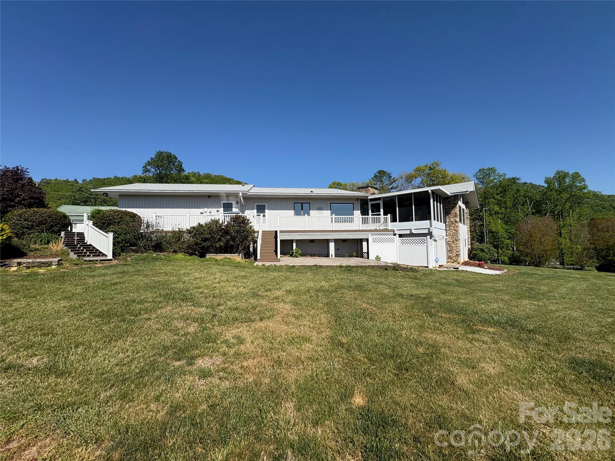 377 Upper Grassy Branch Road — Asheville