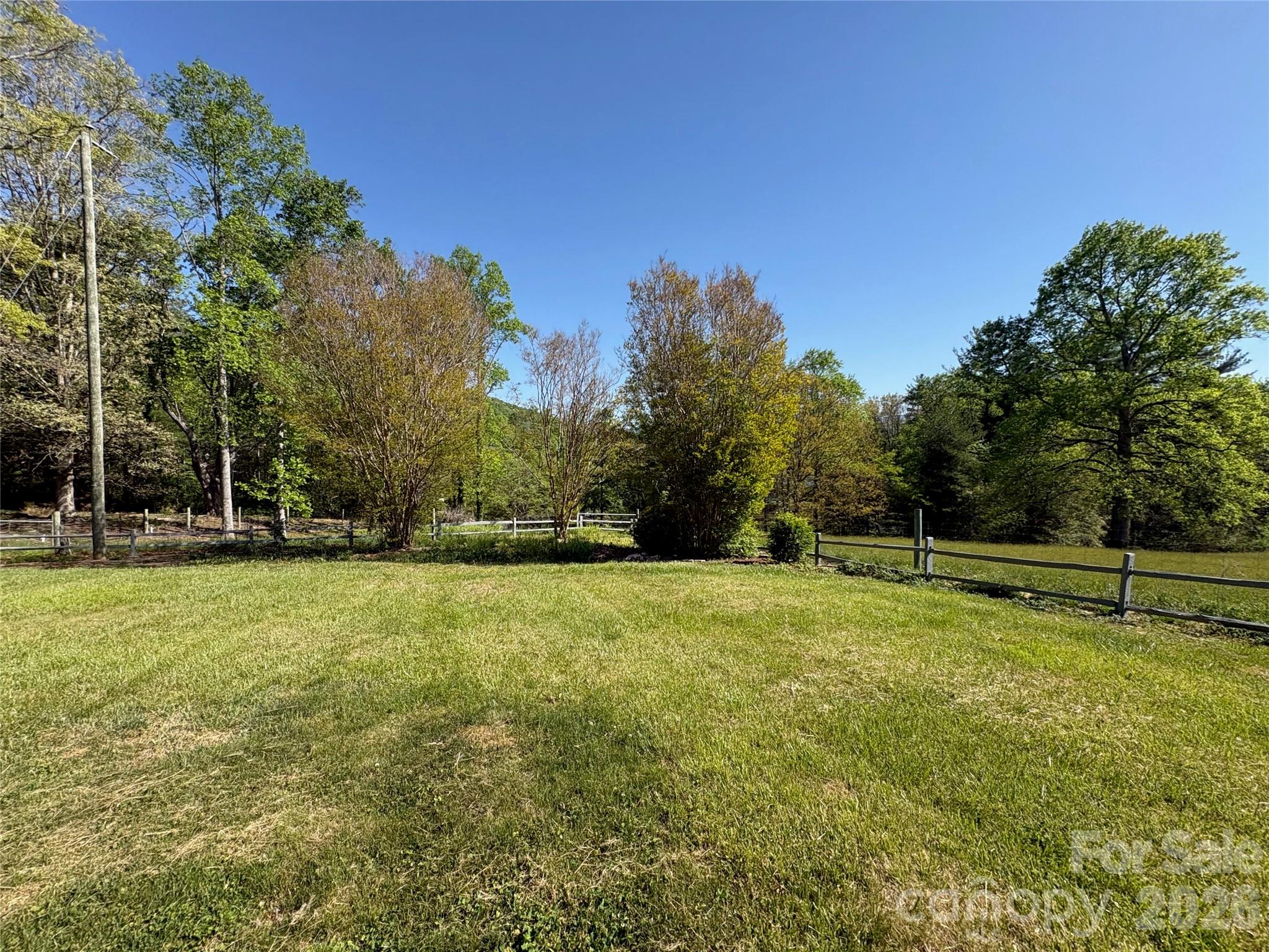 377 Upper Grassy Branch Road — Asheville