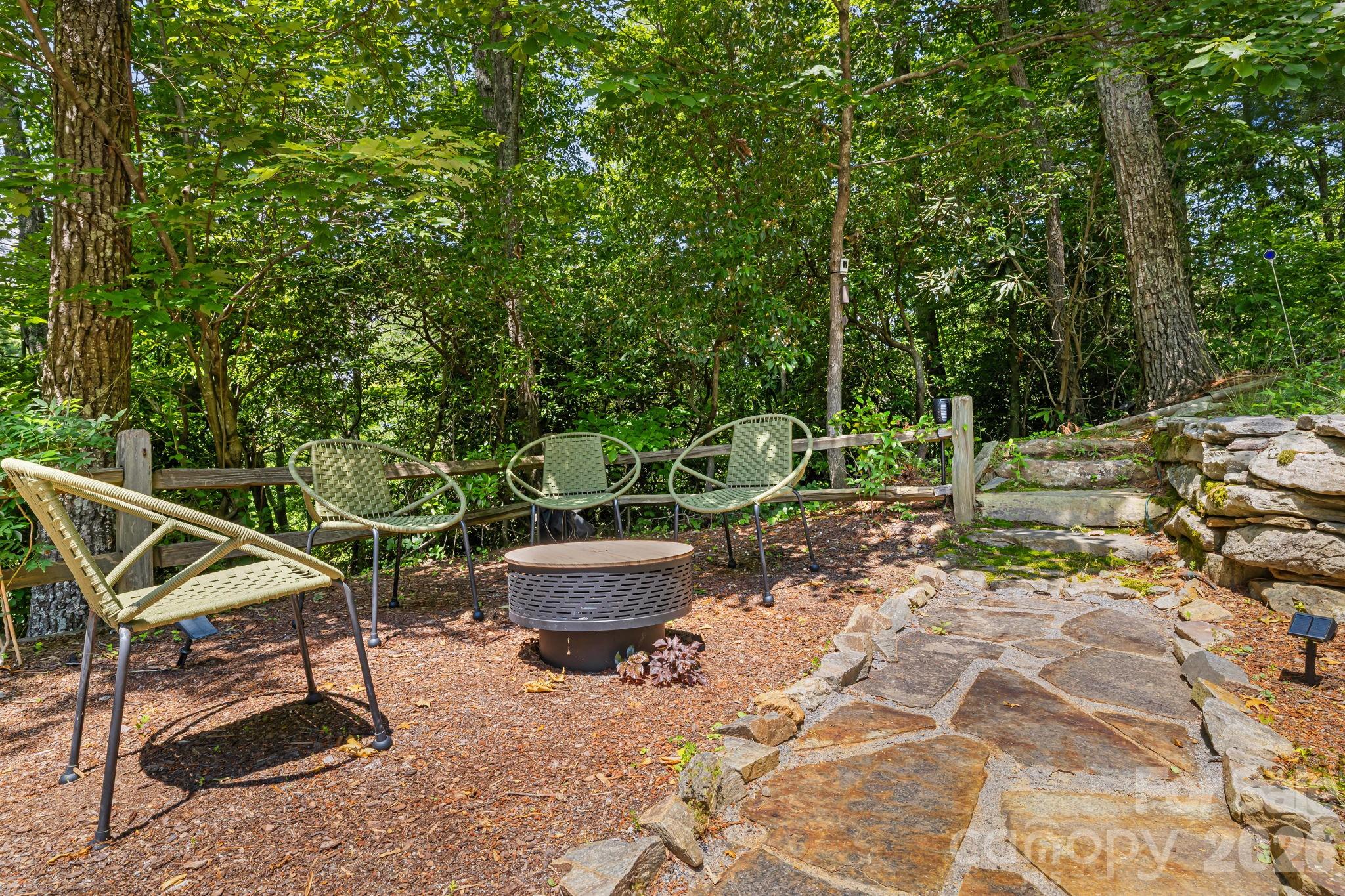 5 Saddle Ridge — Fletcher