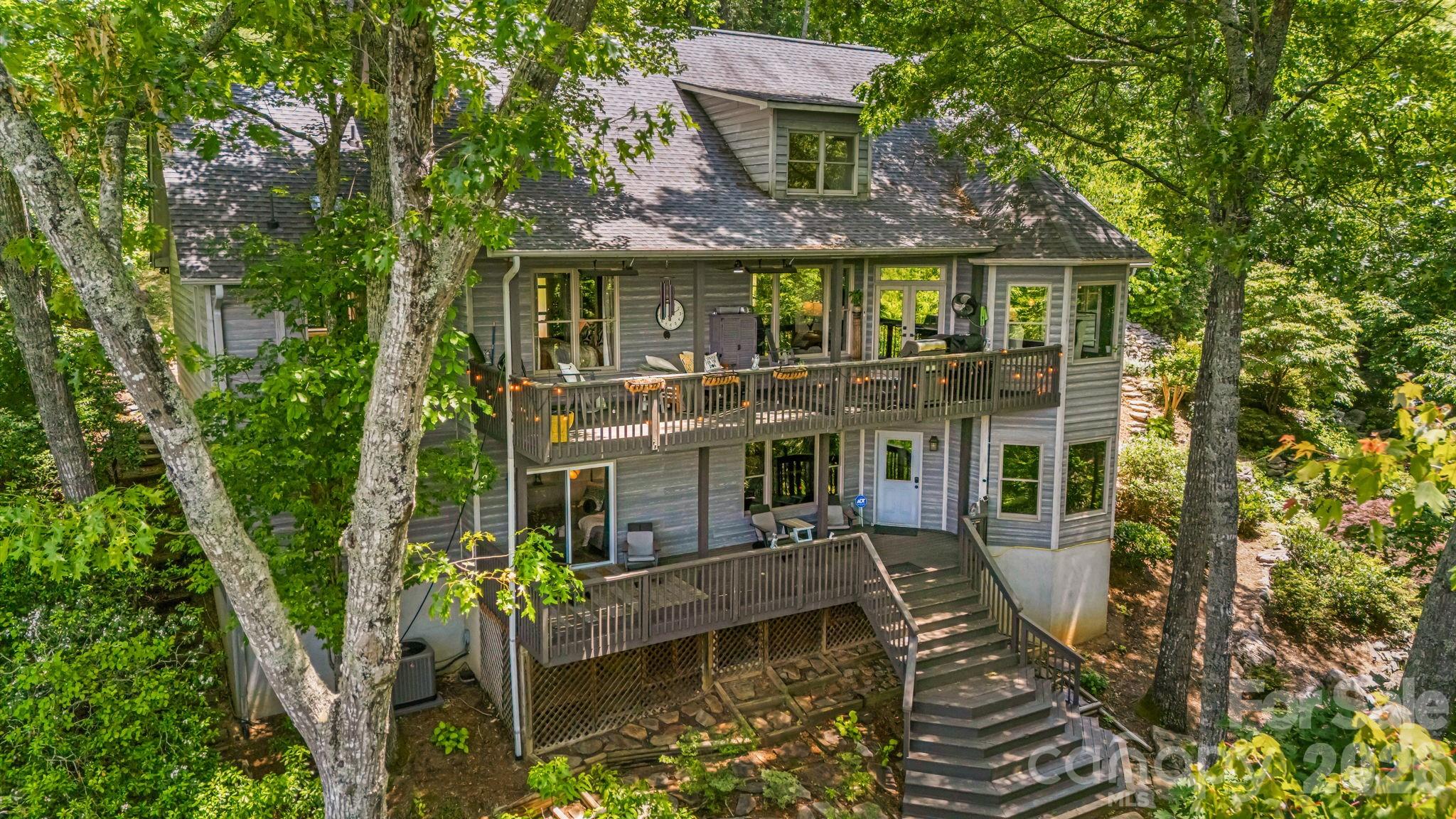 5 Saddle Ridge — Fletcher