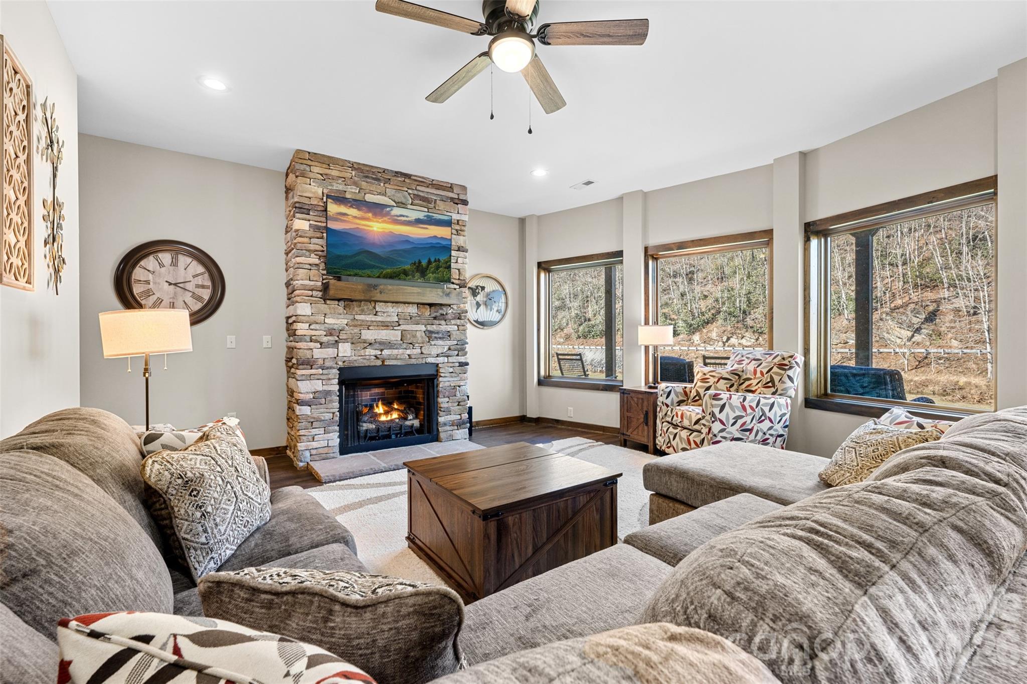 446 Green Meadows Drive — Todd