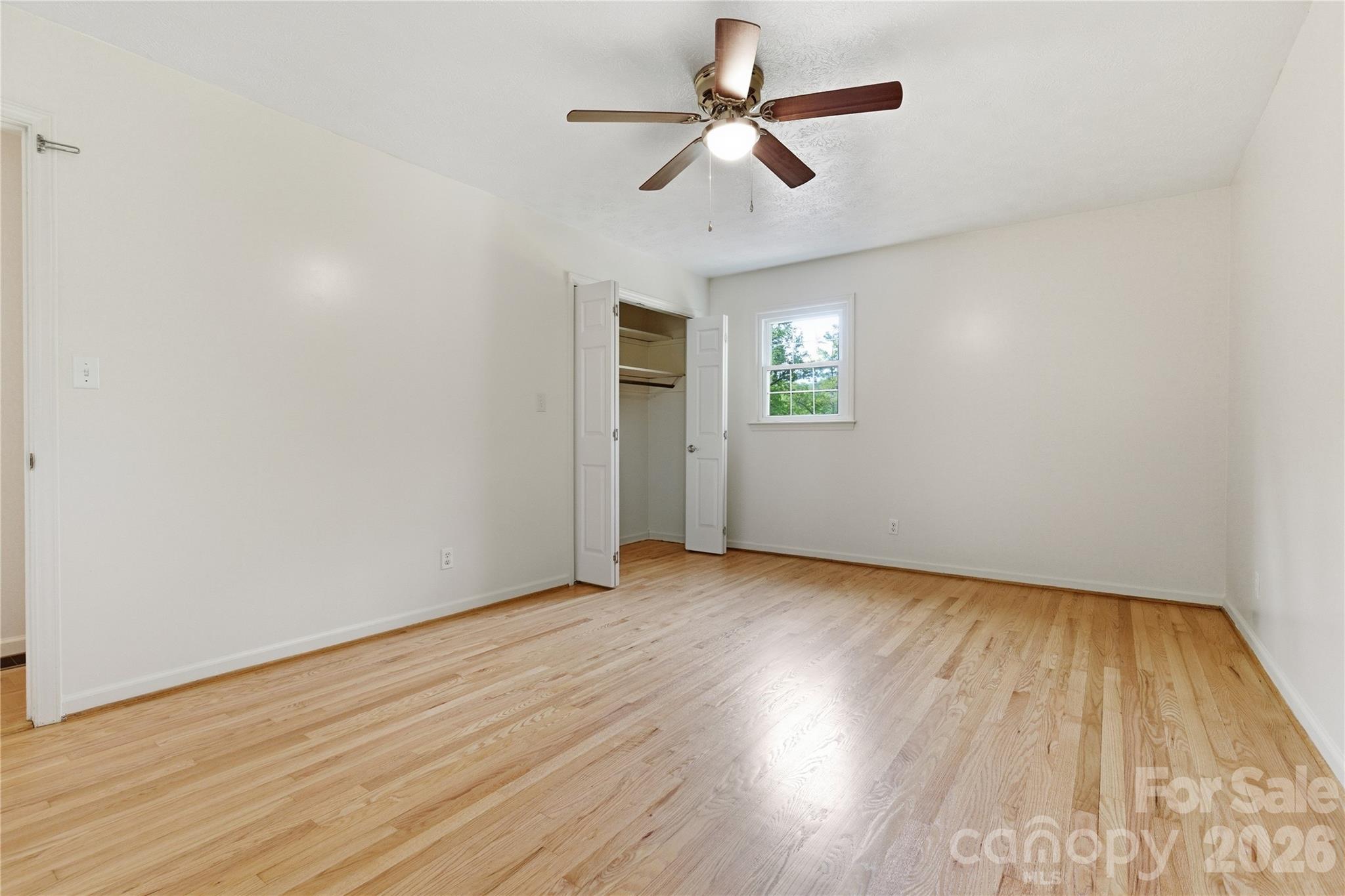123 Castleton Lane — Hendersonville