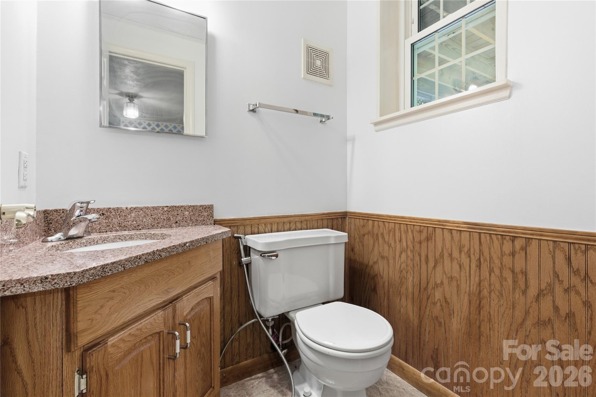 123 Castleton Lane — Hendersonville