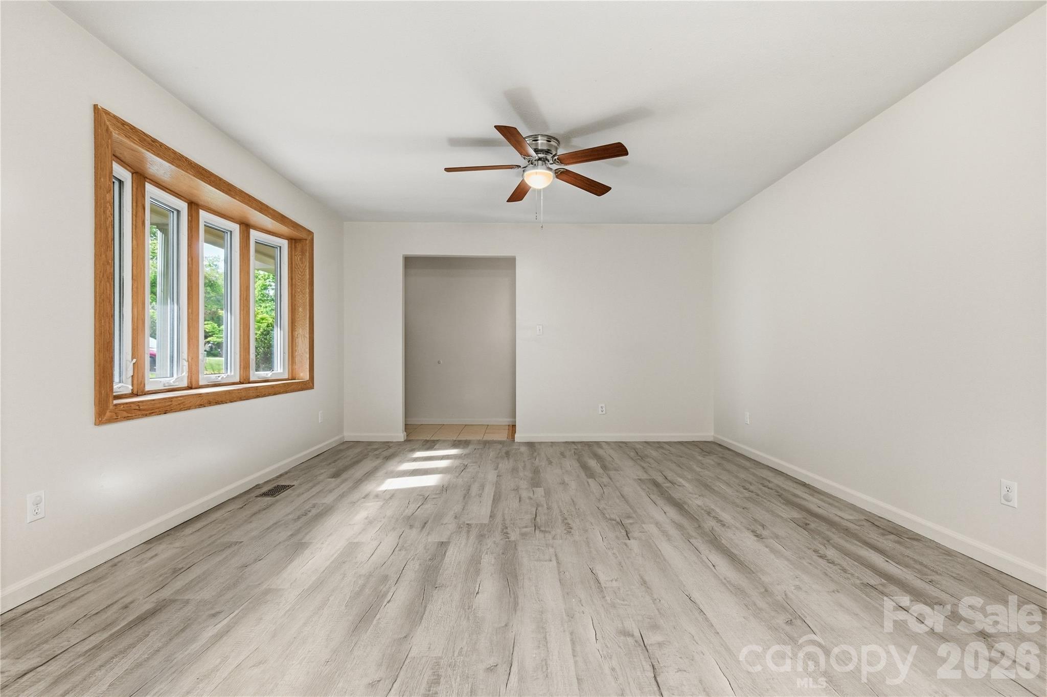 123 Castleton Lane — Hendersonville
