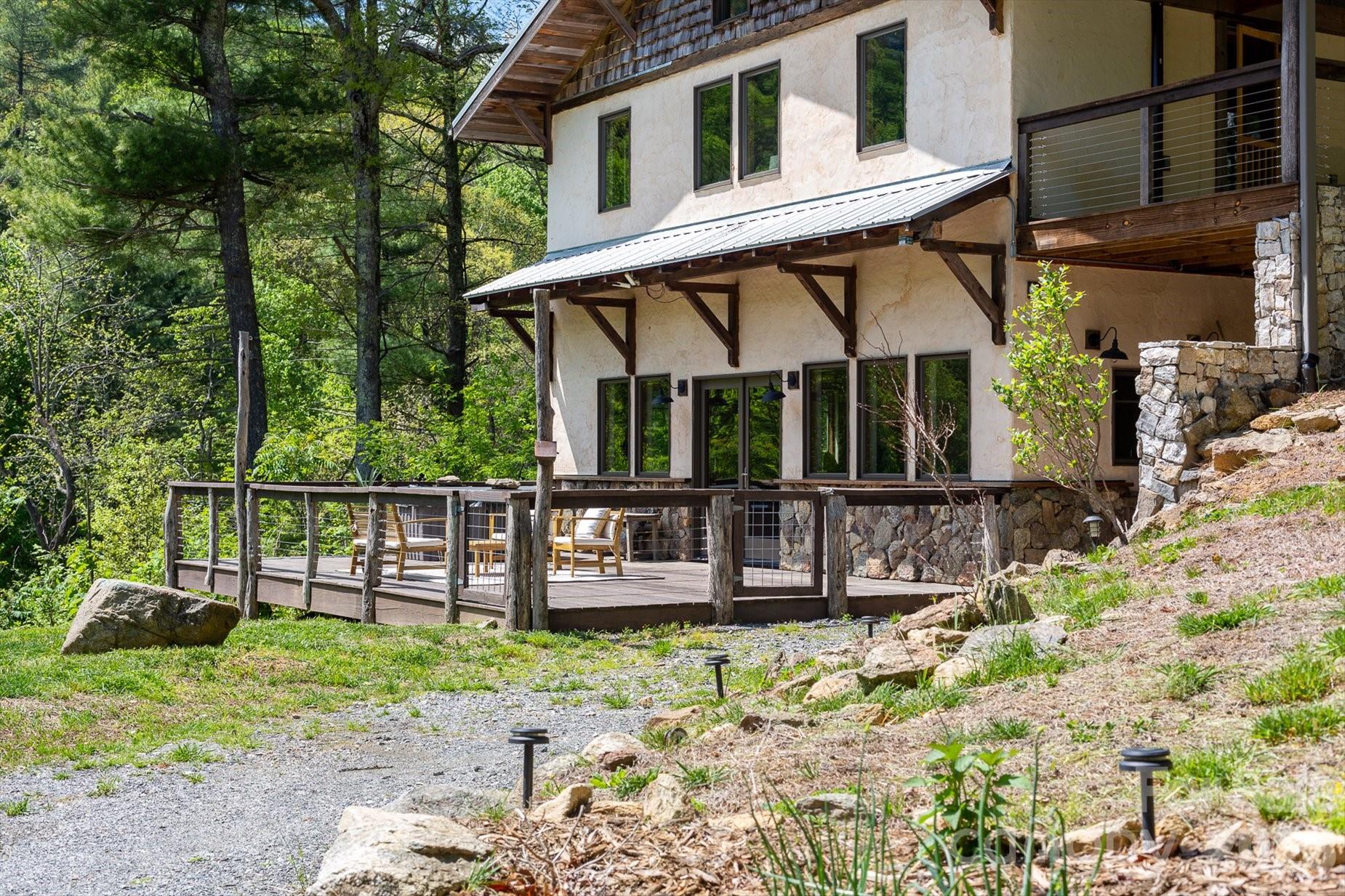 3151 Lumptown Road — Marshall