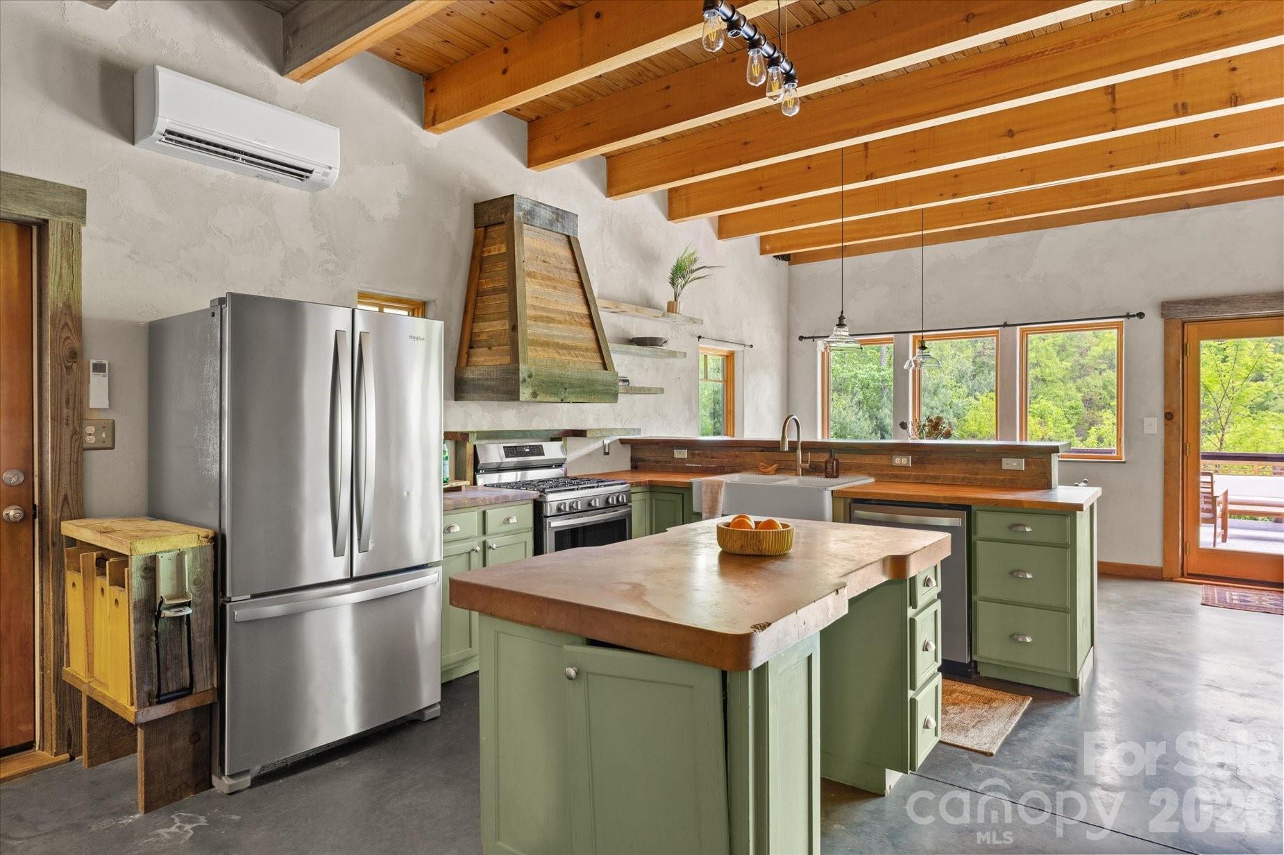 3151 Lumptown Road — Marshall