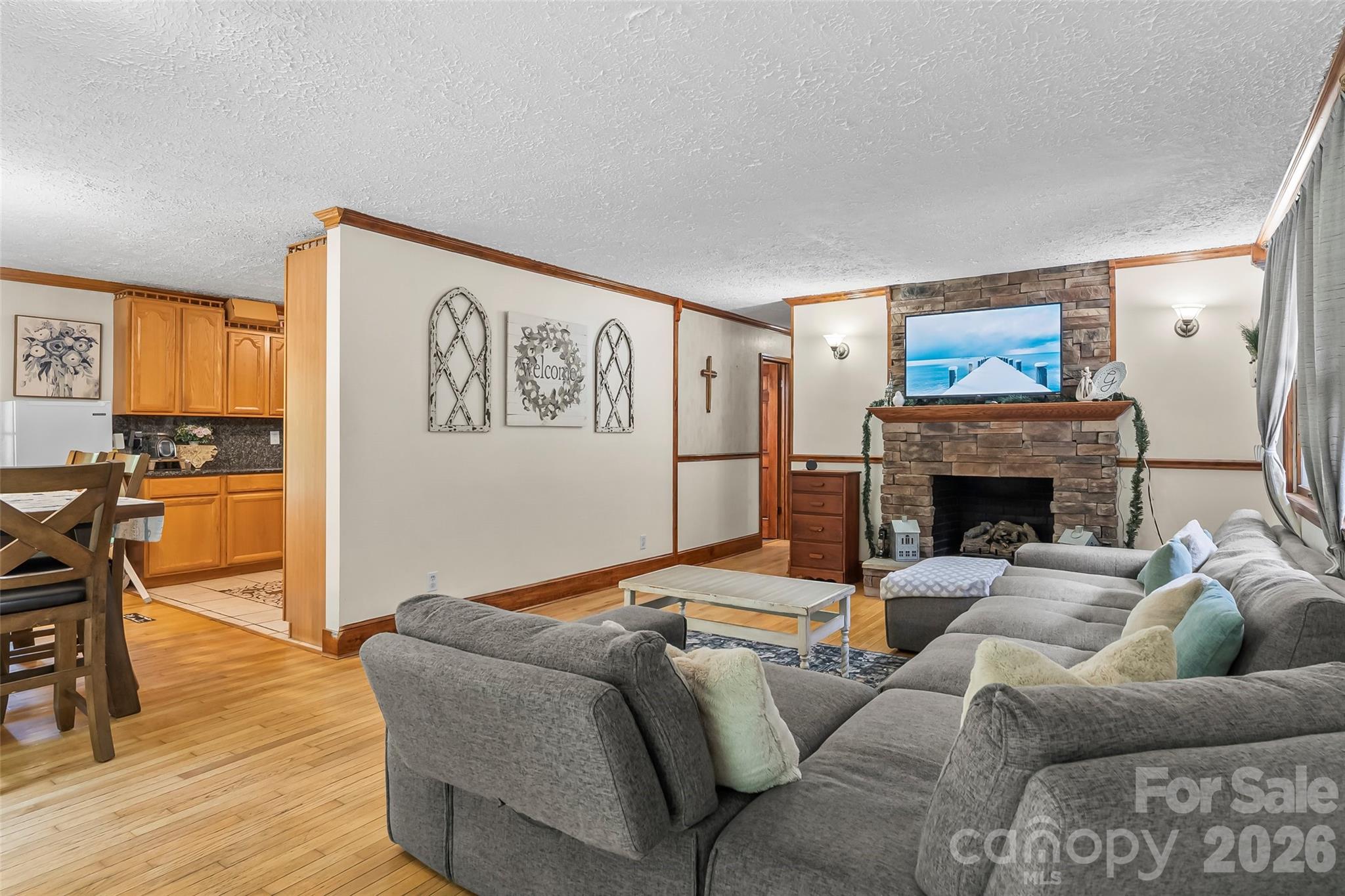1000 Mountain View Church Road — Zirconia