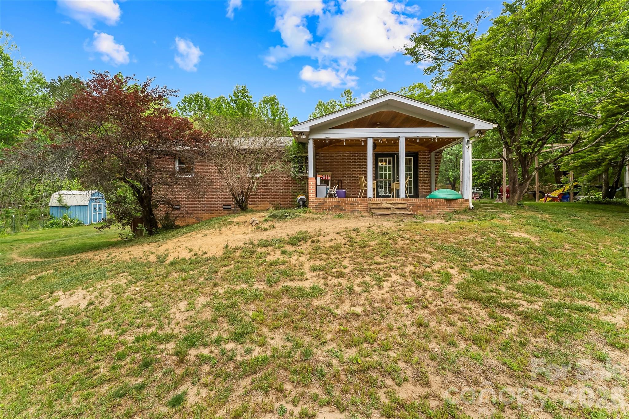 1000 Mountain View Church Road — Zirconia