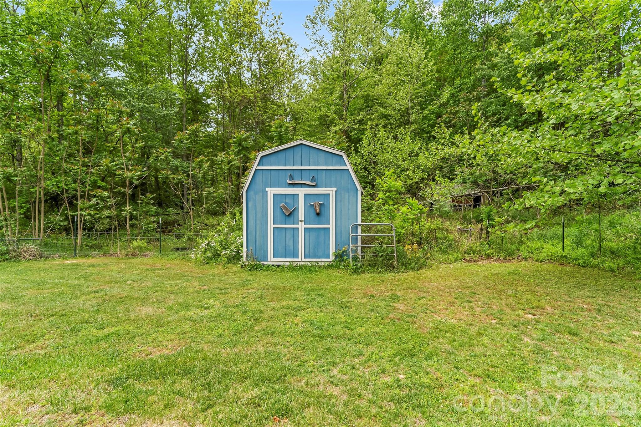 1000 Mountain View Church Road — Zirconia