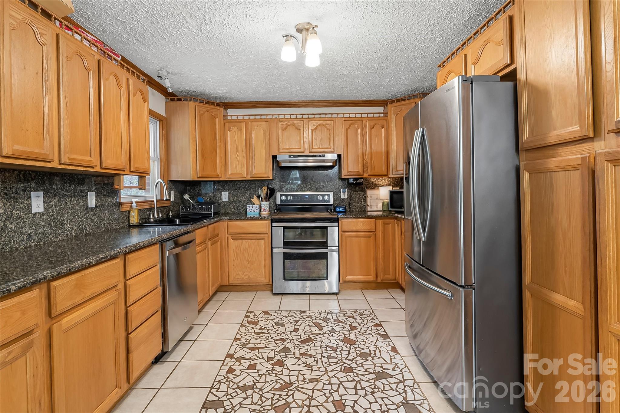 1000 Mountain View Church Road — Zirconia