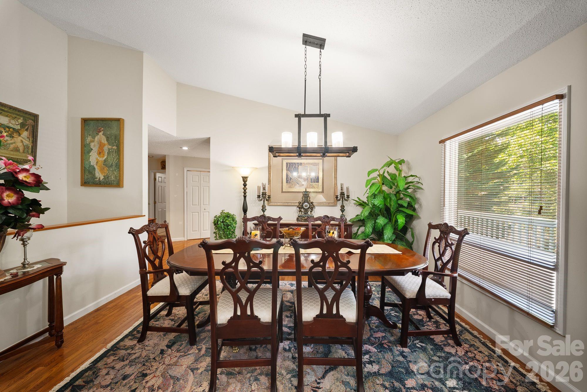 16 Zachary Ridge Road — Asheville
