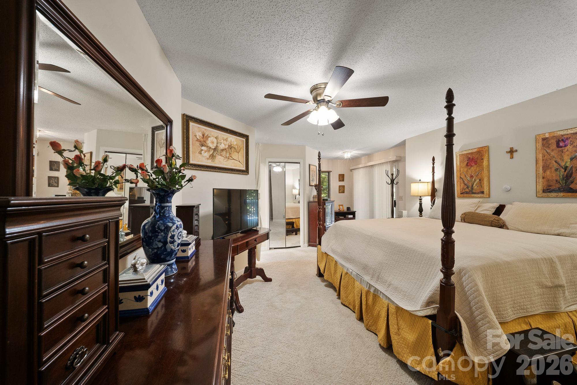 16 Zachary Ridge Road — Asheville