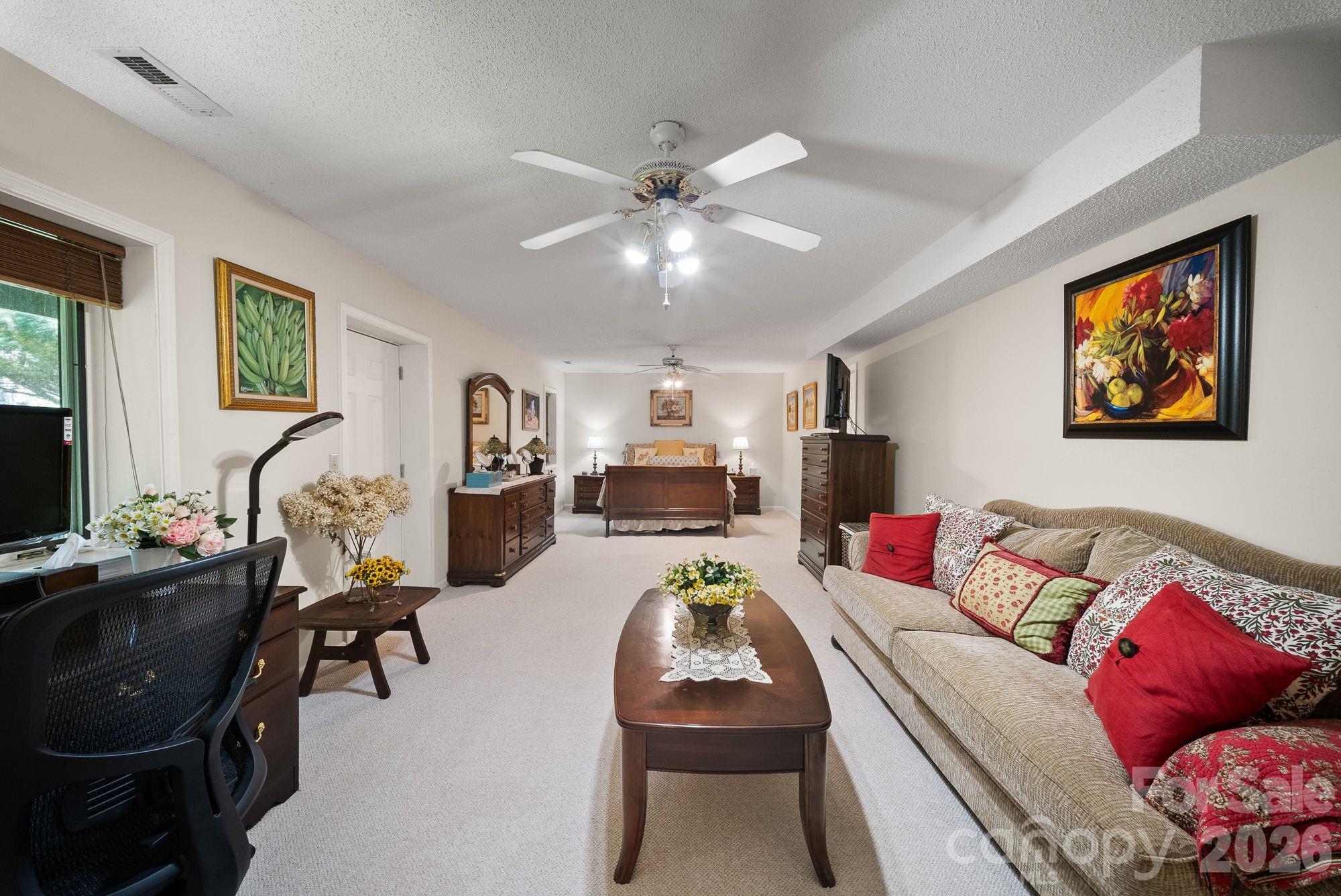 16 Zachary Ridge Road — Asheville