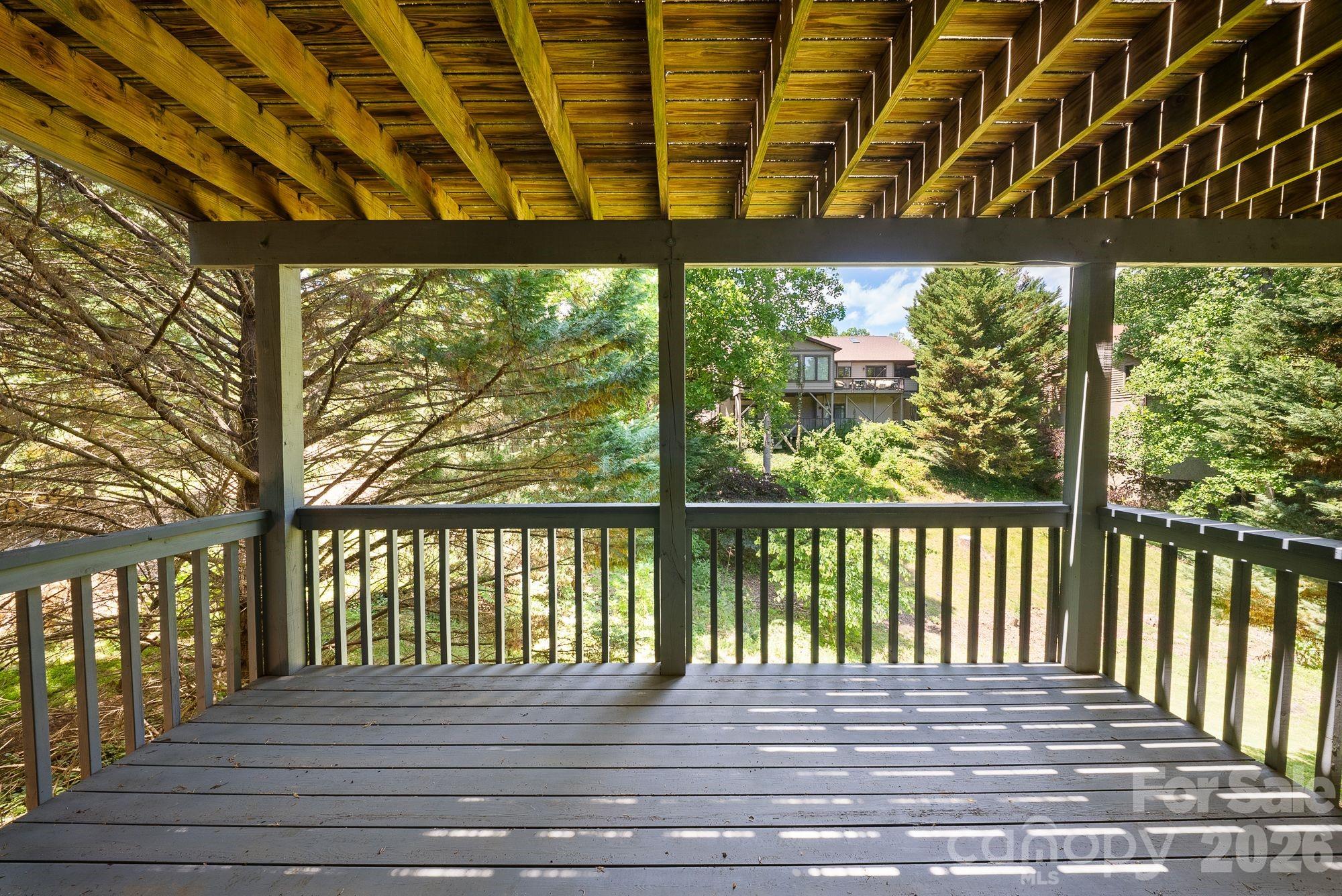 16 Zachary Ridge Road — Asheville