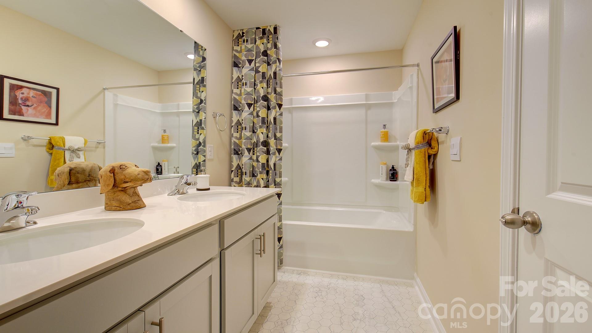 33 Ridgehaven Way — Waynesville