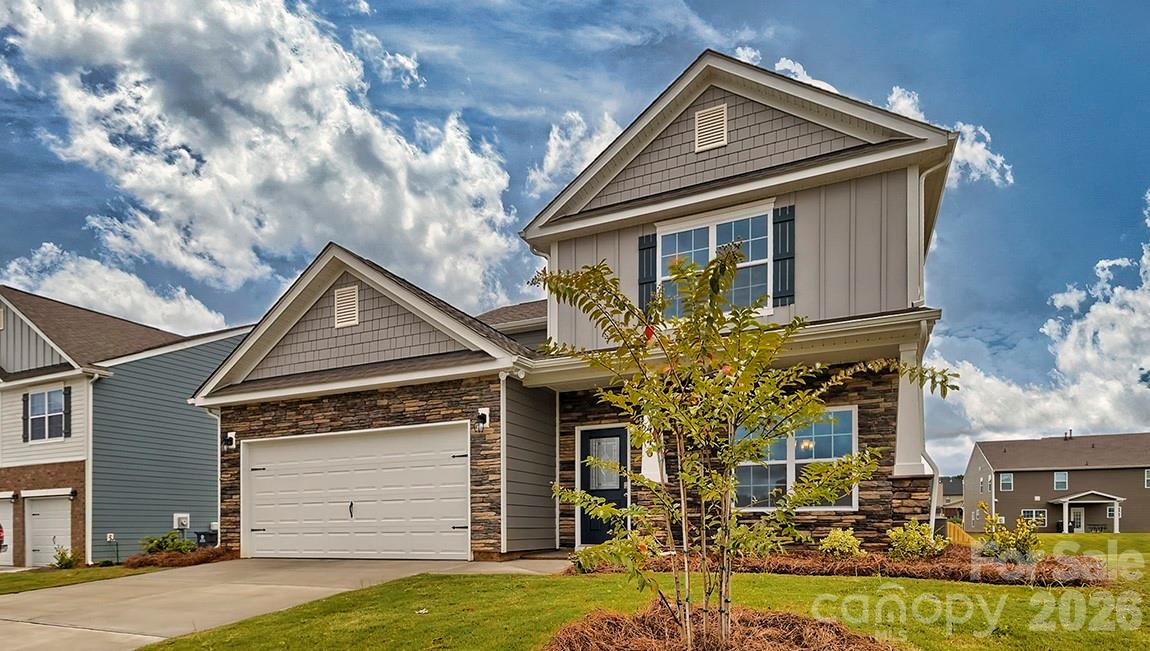 33 Ridgehaven Way — Waynesville