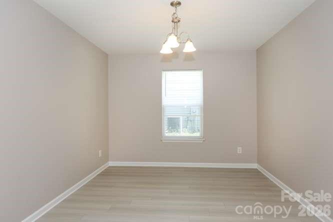 1212 Catawba Run — Lowell