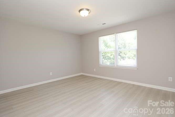 1212 Catawba Run — Lowell