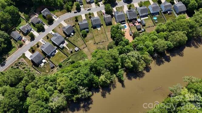 1212 Catawba Run — Lowell