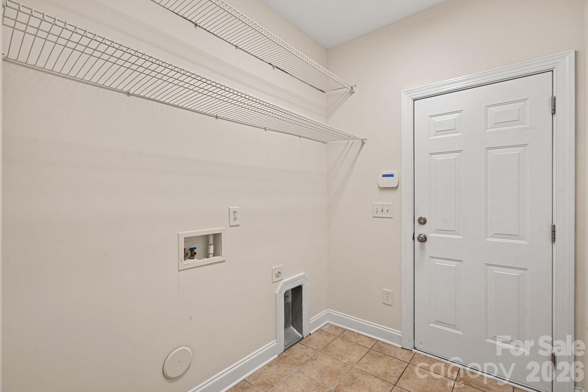 11215 Warfield Avenue — Huntersville