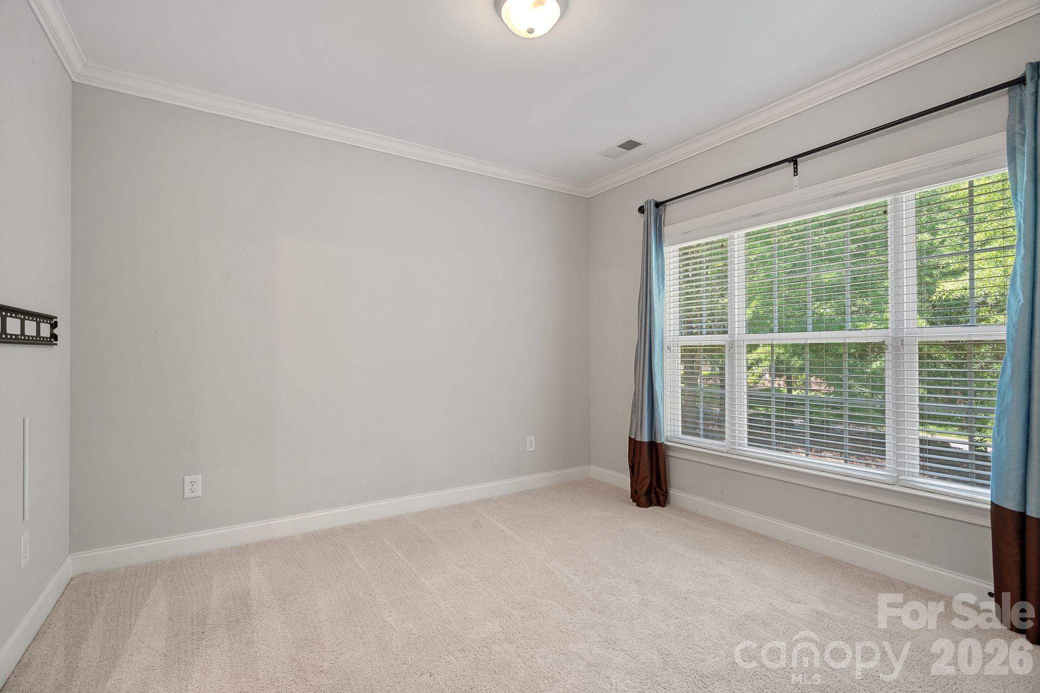 11215 Warfield Avenue — Huntersville