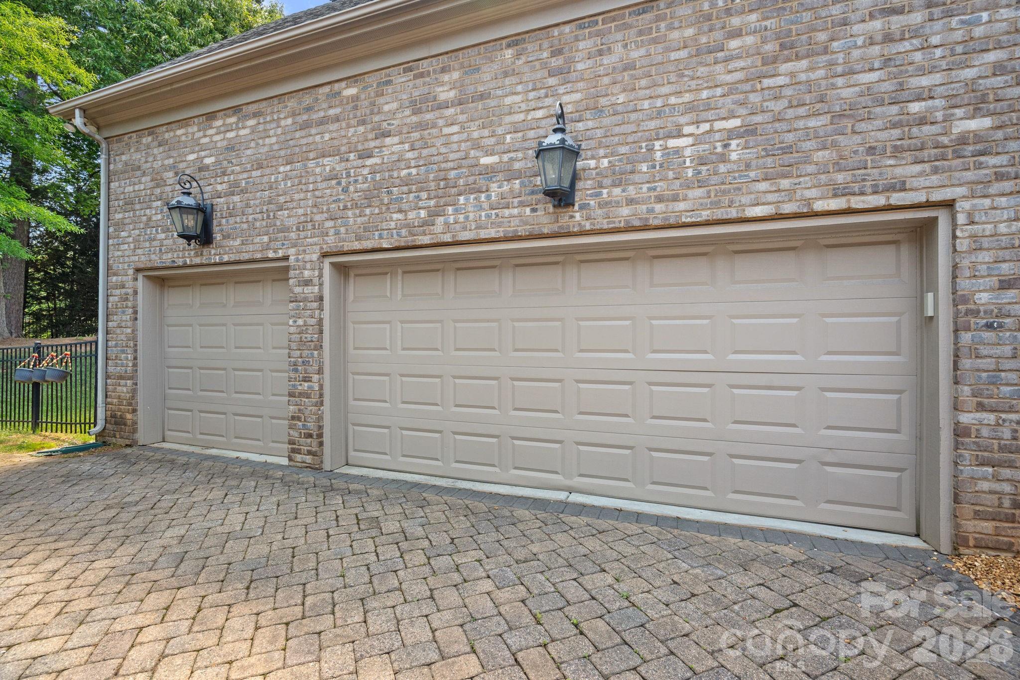 11215 Warfield Avenue — Huntersville