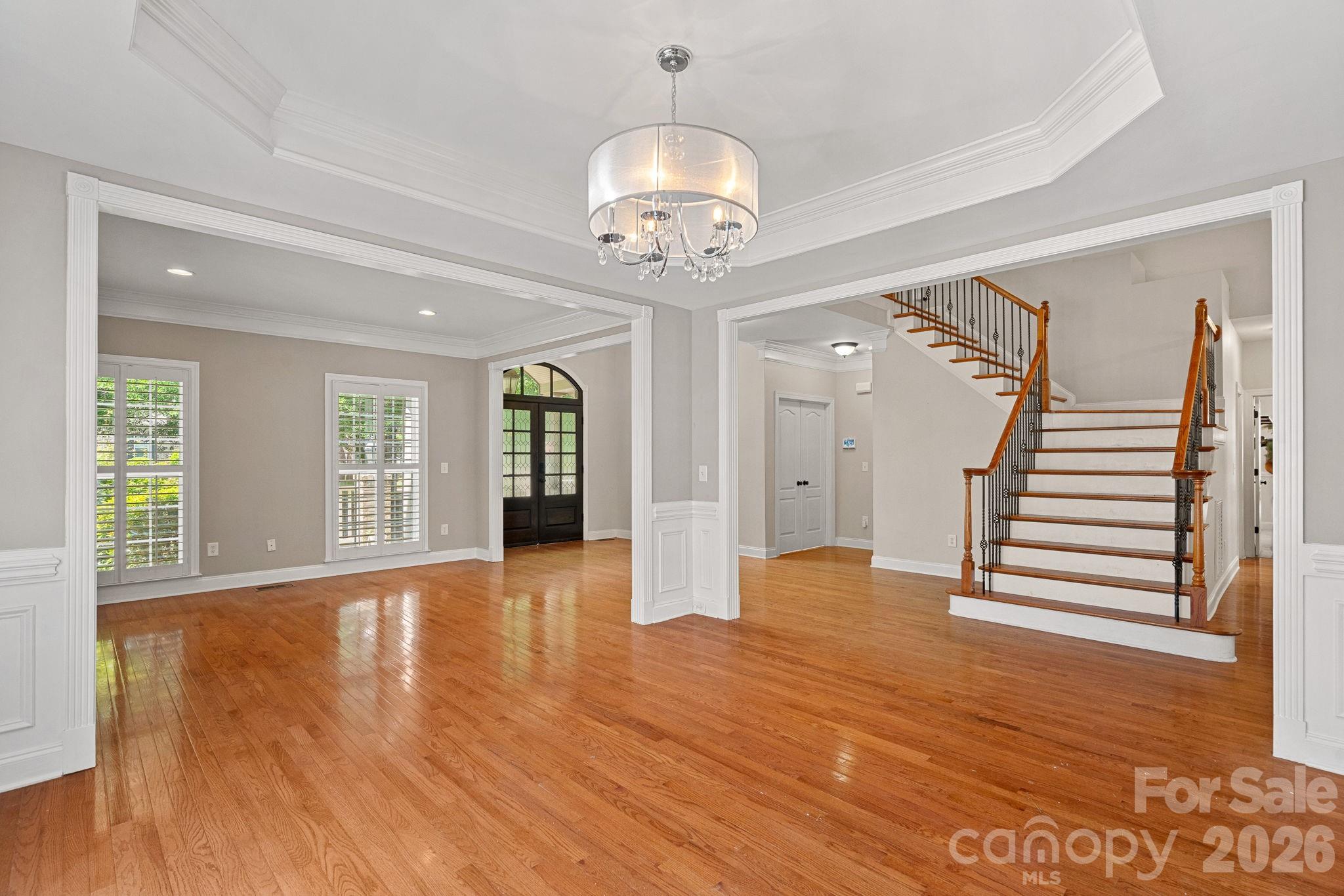11215 Warfield Avenue — Huntersville
