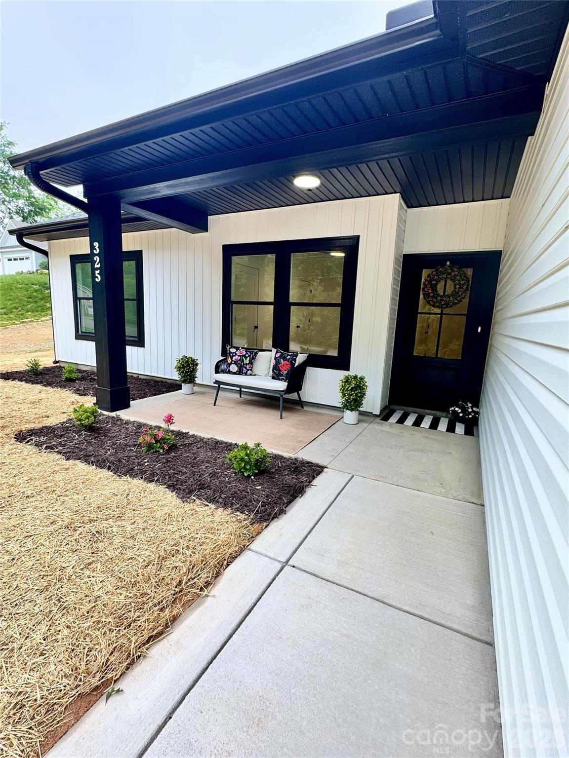 325 N Chapel Street — Landis
